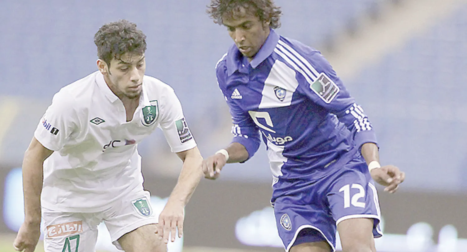 الأهلي والهلال يسخنان الدوري السعودي بكلاسيكو ناري اليوم