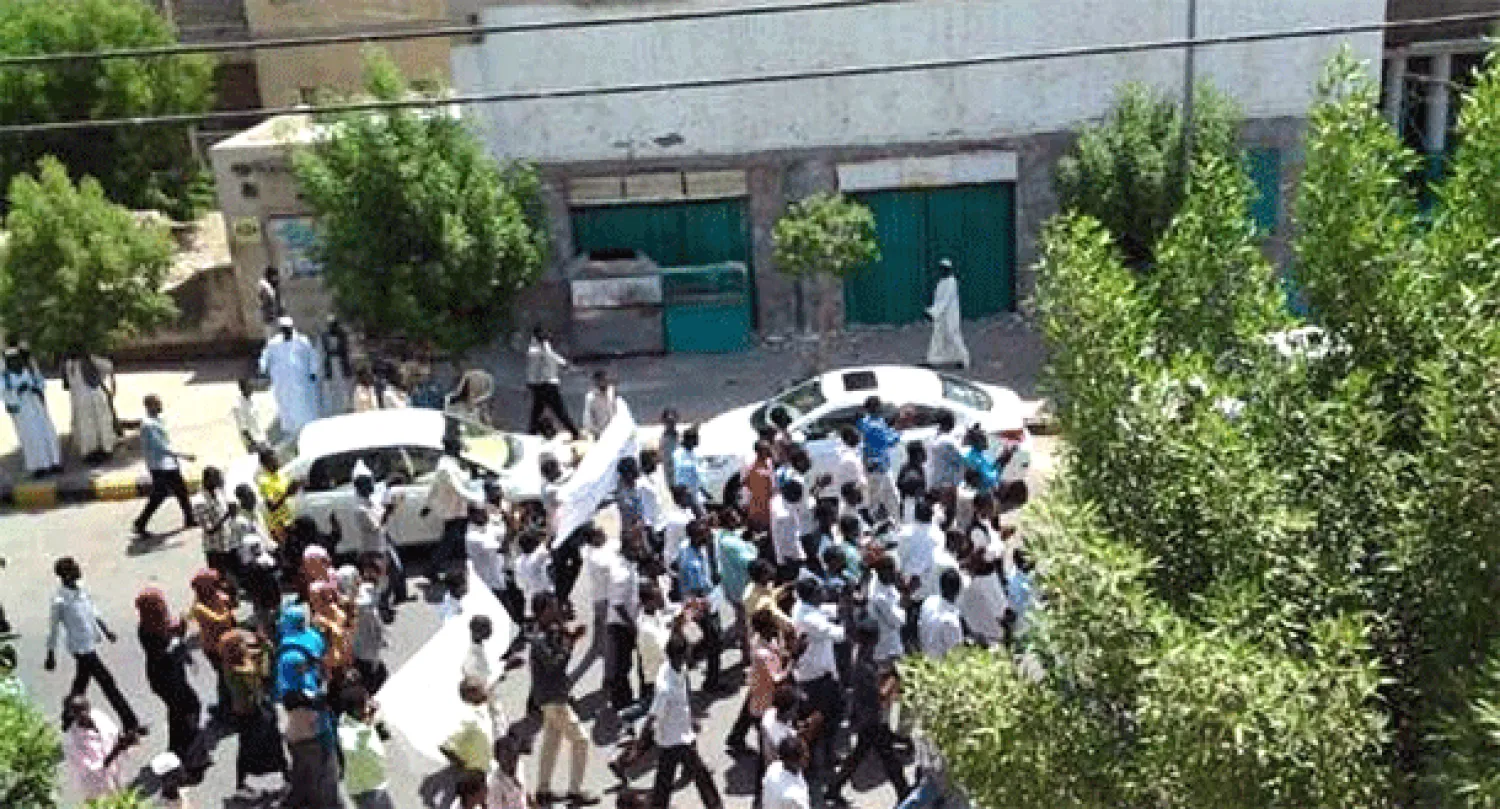 مظاهرات لطلاب جامعة البحر الأحمر في بورتسودان صباح اليوم («الشرق الأوسط»)