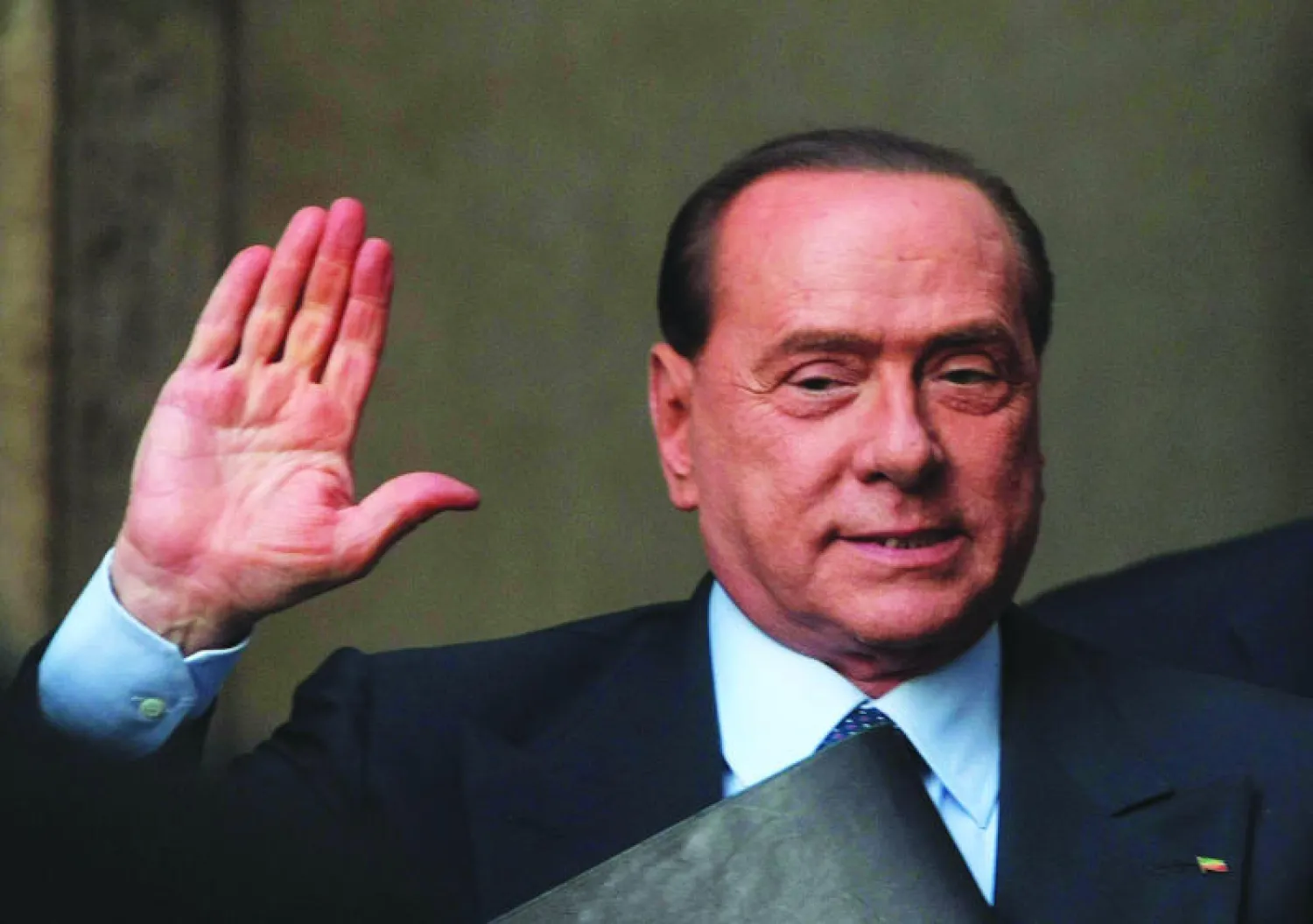 رئيس وزراء إيطاليا يطرح اقتراع ثقة في حكومته غدا