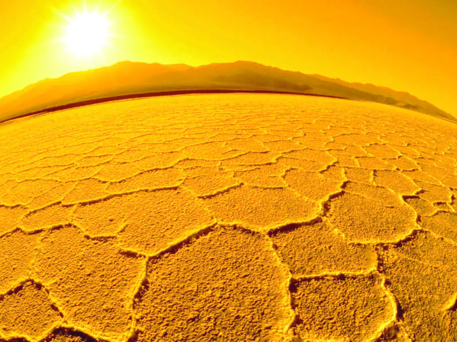 علماء يعثرون على آثار براكين هائلة في المريخ