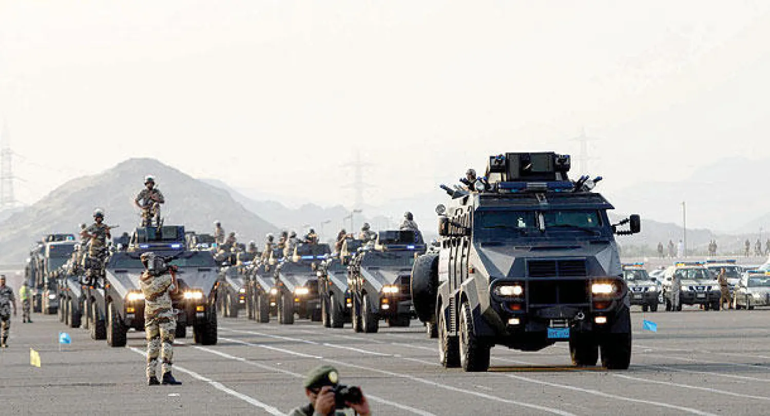 عرض لآليات قوات أمن الحج المشاركة في أحد المواسم السابقة (تصوير: خضر الزهراني)