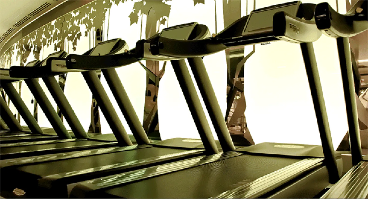 عمدة فرنسي ينوي غلق ناد رياضي للنساء فقط