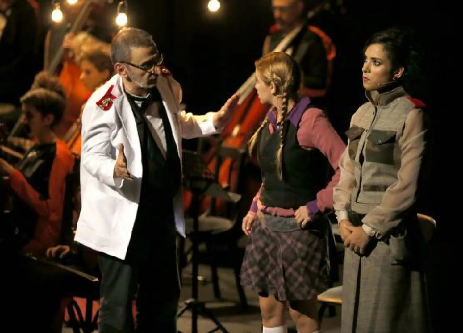 السخرية من القمع تعيد زياد الرحباني إلى المسرح