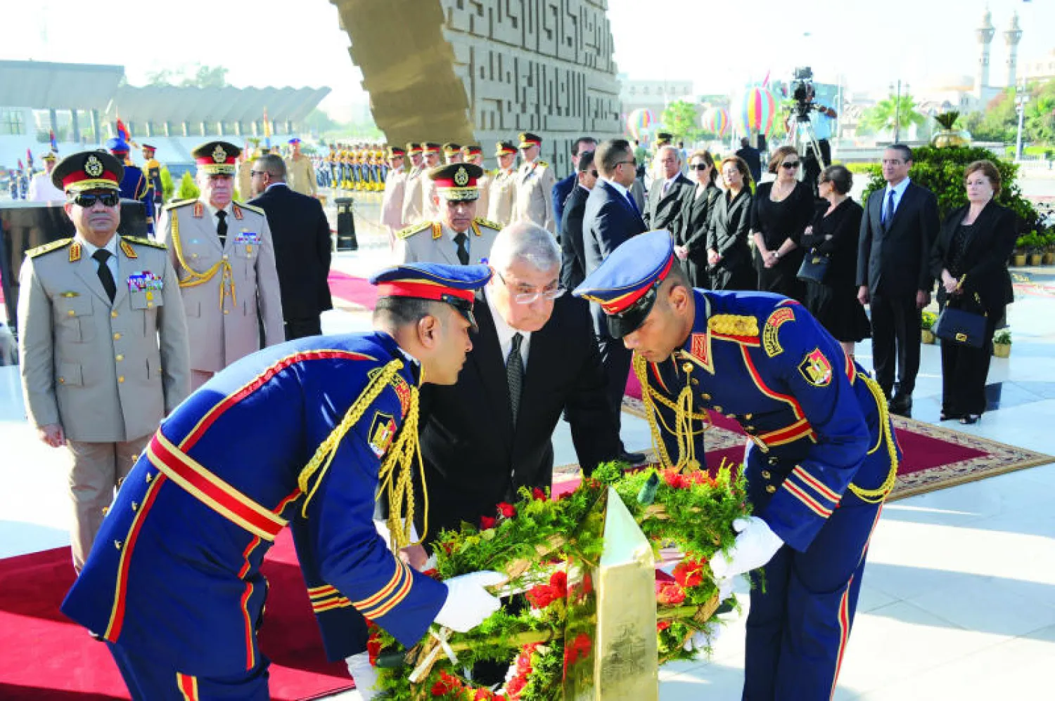 الببلاوي يستقبل رئيس وزراء الأردن ويرحب بتعزيز التعاون بين البلدين