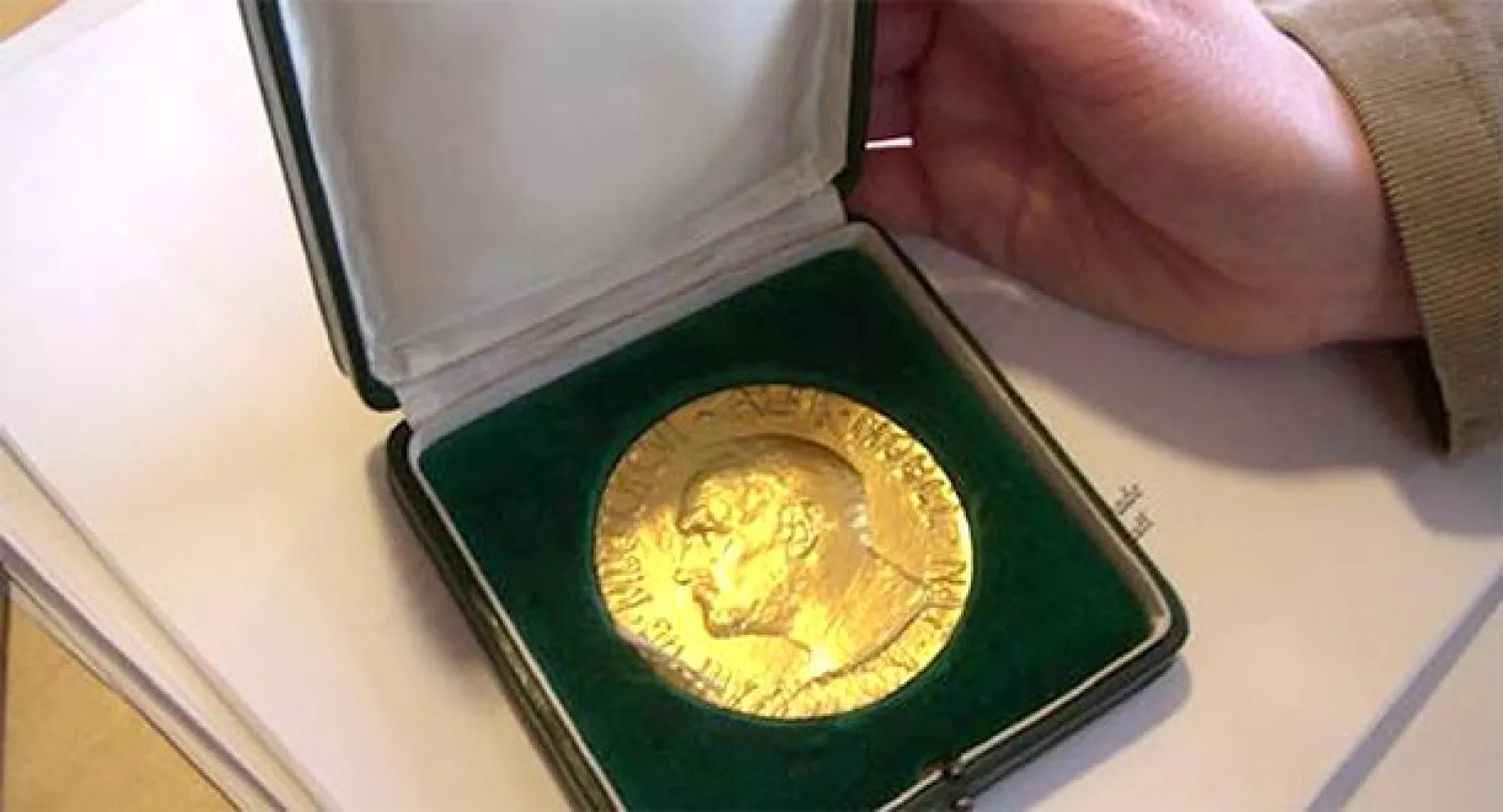 الفائزون بجوائز نوبل ينفقون مبالغها بطرق مختلفة ومدهشة