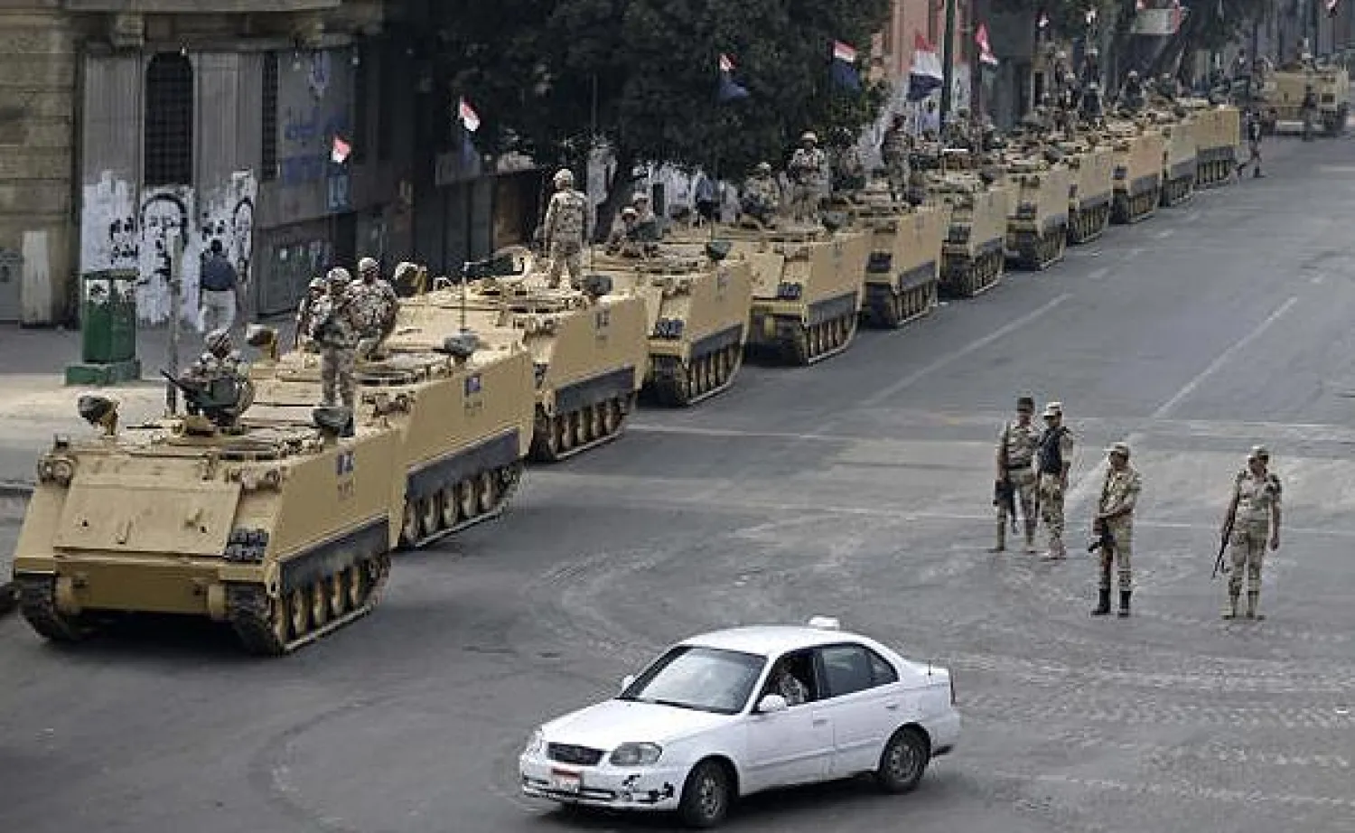 واشنطن تعلن تجميد جزء من مساعداتها العسكرية لمصر