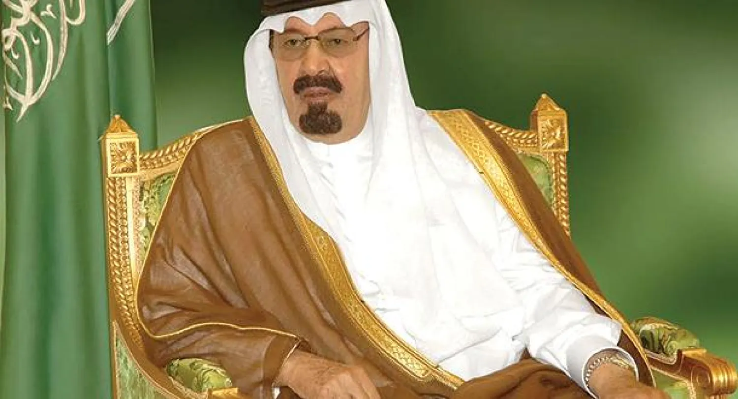 خادم الحرمين ينيب ولي العهد للإشراف على راحة الحجاج