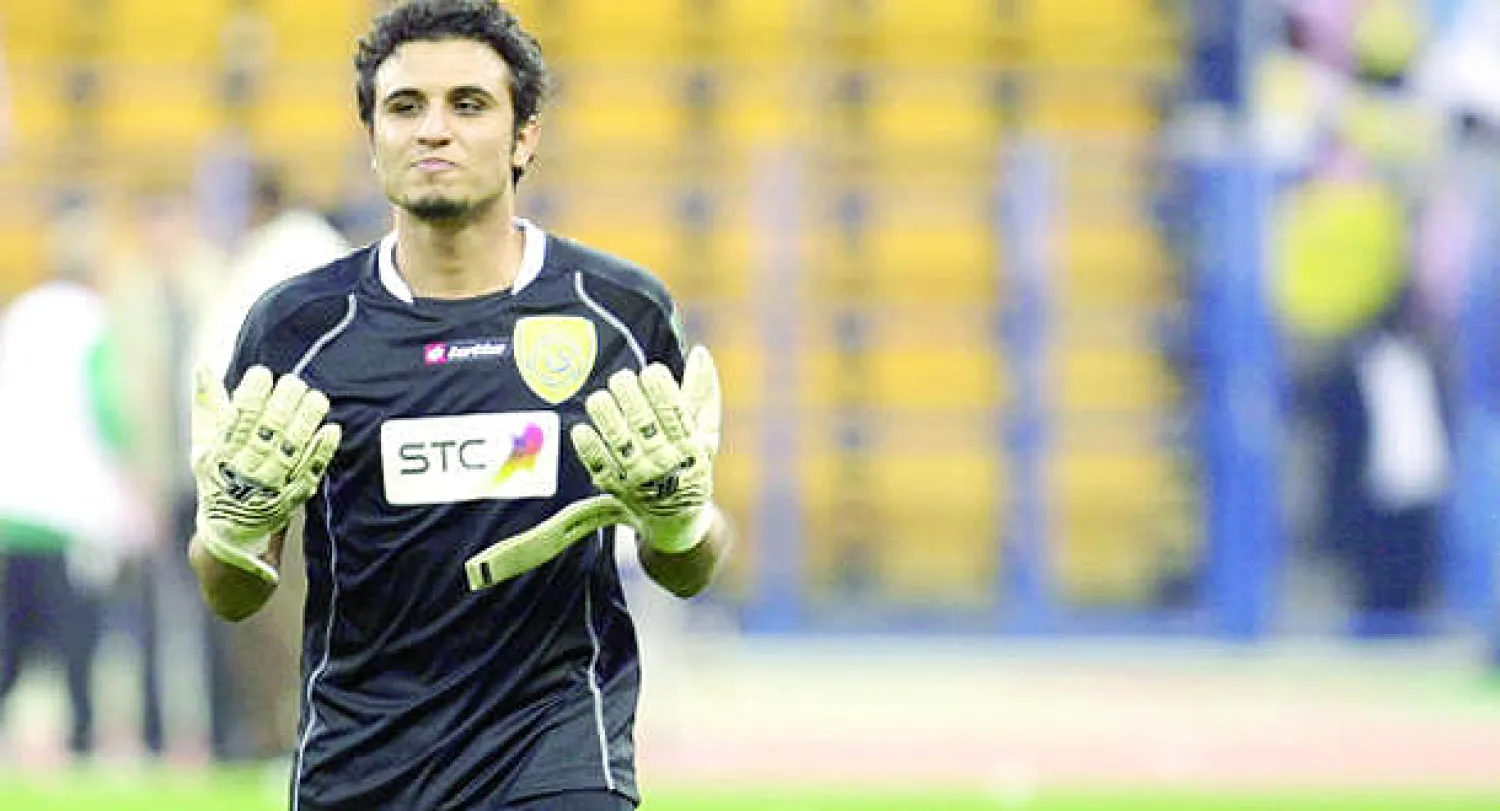 عنزي النصر يلاحق المشككين في جنسيته «السعودية» قانونيا