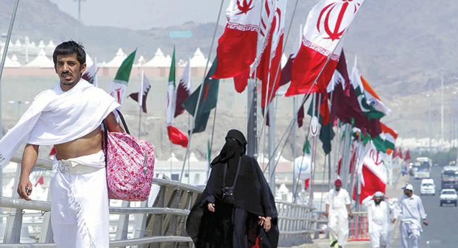 حجاج لدى وصولهم إلى مشعر منى أمس (تصوير: عبد الله آل محسن)