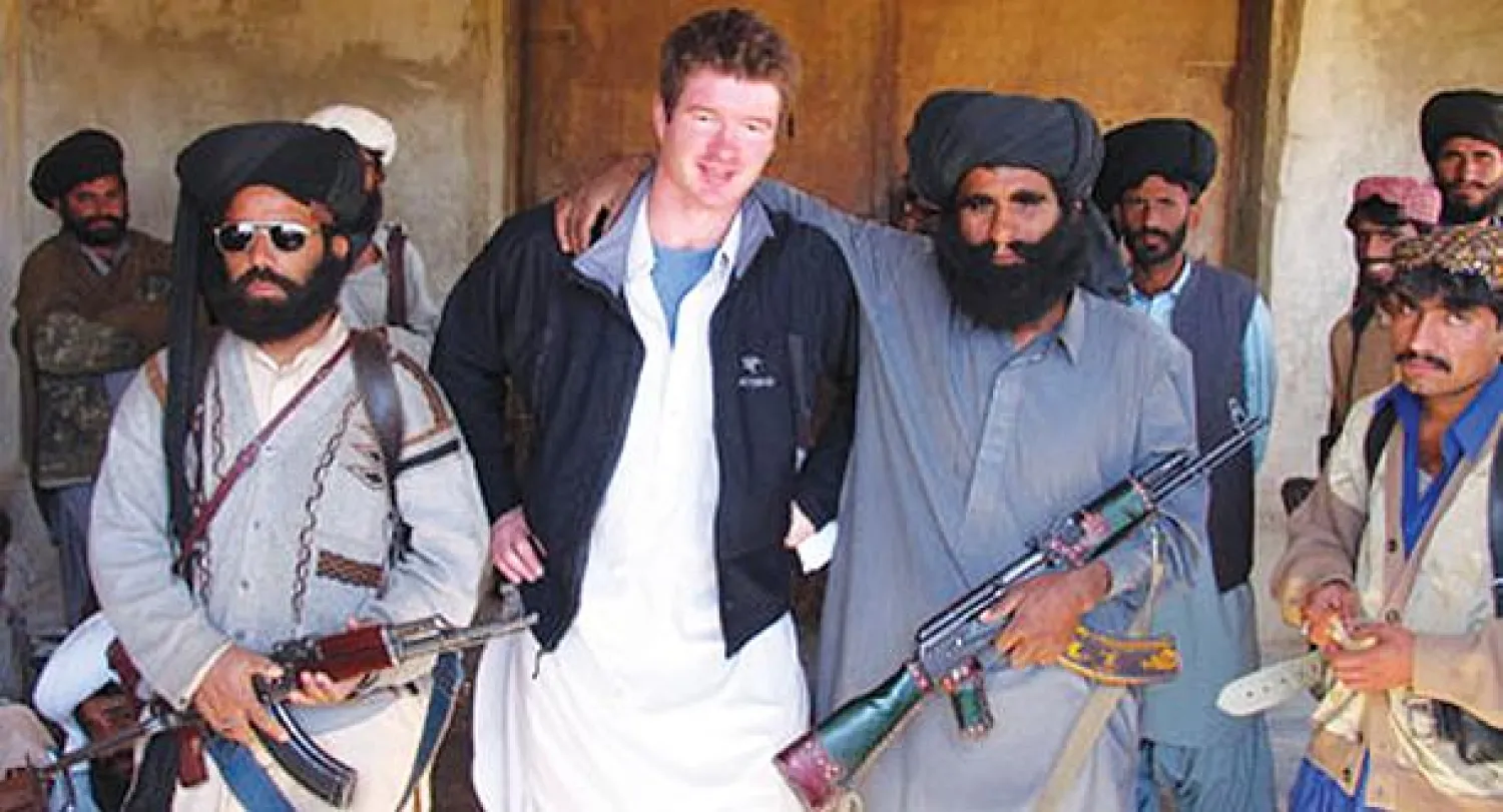 ديكلان والش مراسل صحيفة «نيويورك تايمز» قبل طرده من باكستان عشية الانتخابات الوطنية بحجة قيامه بأنشطة «غير مقبولة» («الشرق الأوسط»)