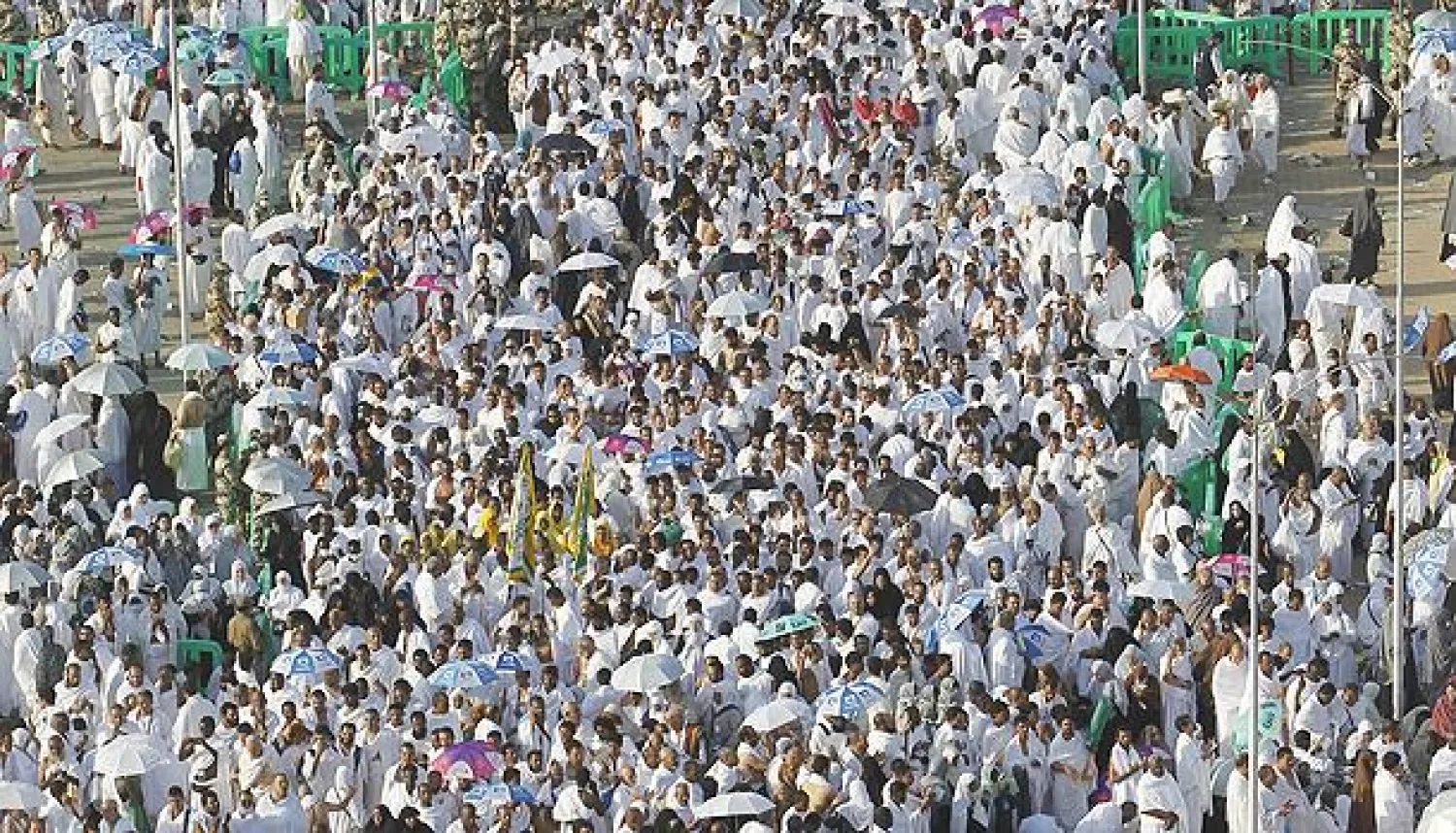 مشعر عرفات كما بدا أمس (تصوير: خضر الزهراني)