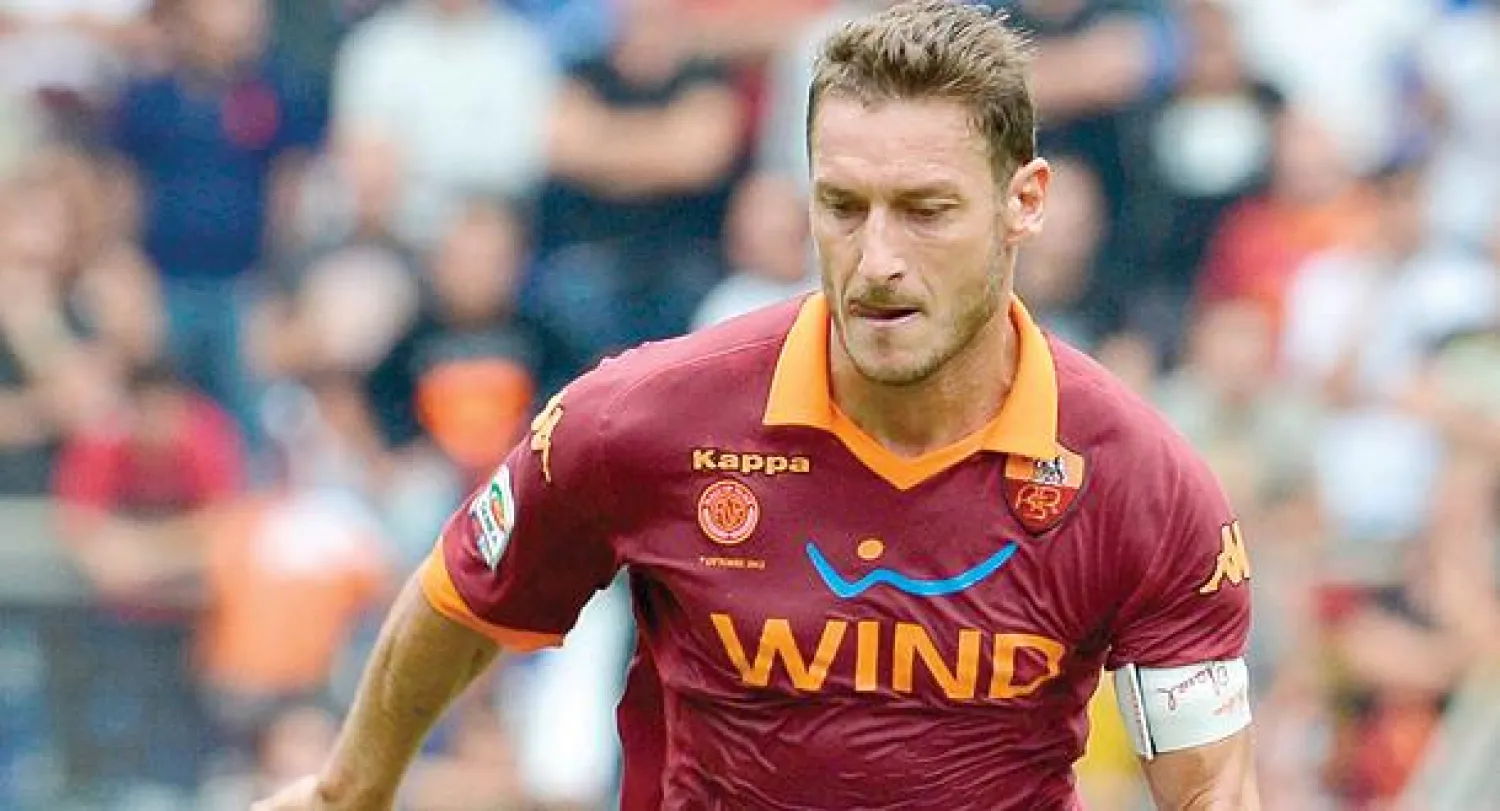 المخضرم فرانشيسكو توتي.. ما زال ورقة روما الرابحة