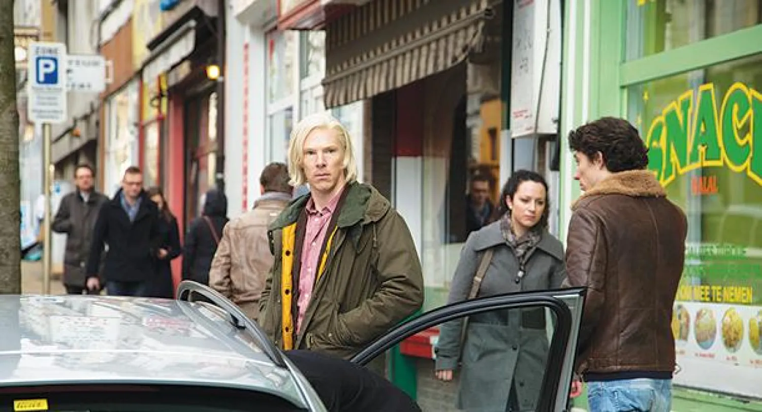 «السلطة الخامسة» بين الحقيقة والخيال