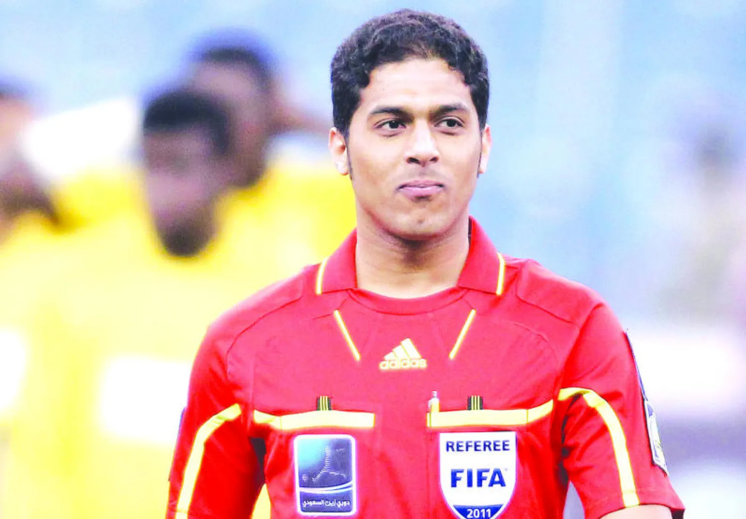 المرداسي يقود مباراة الهلال والشباب في أقوى «مواجهات الثامنة»