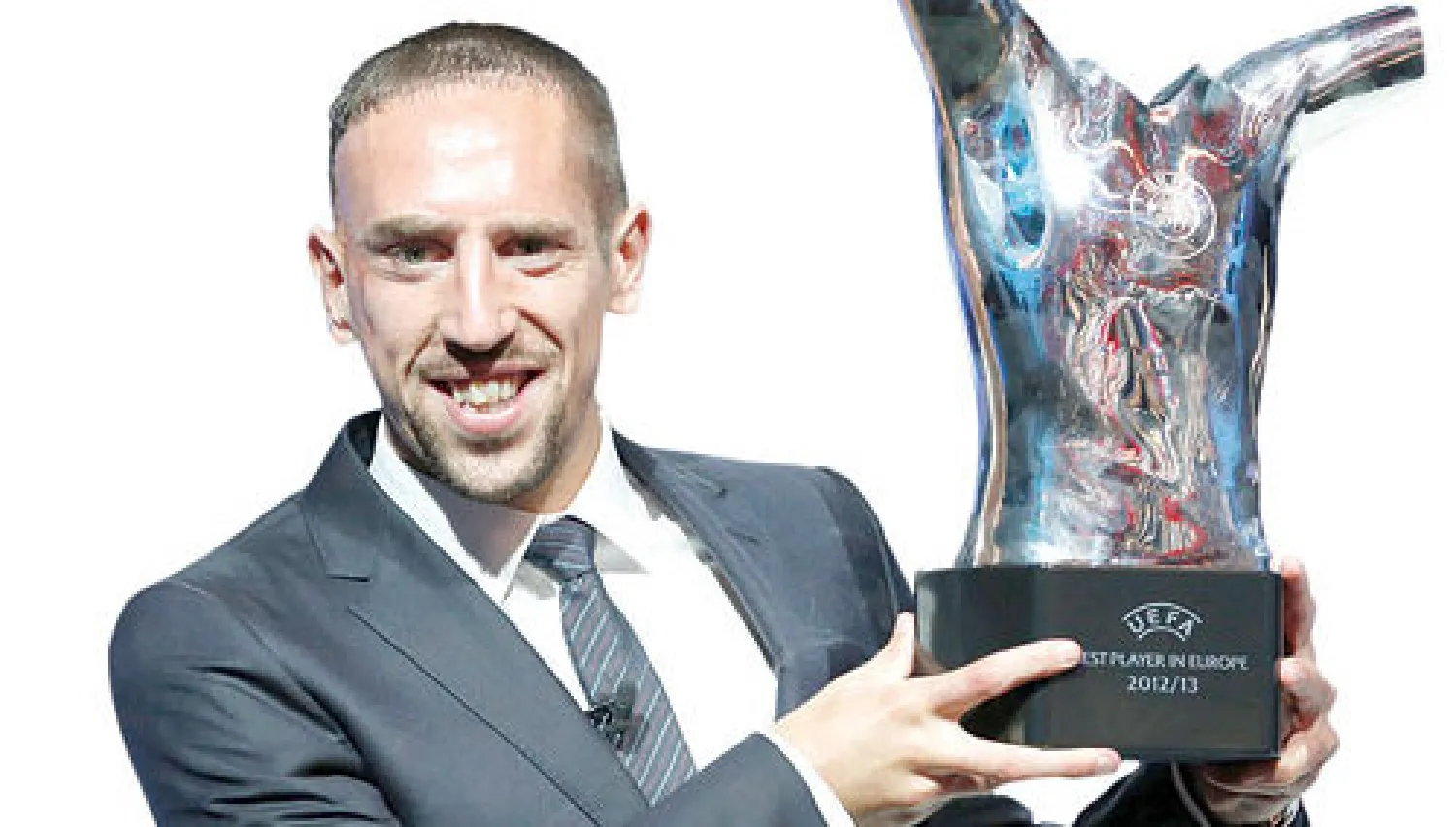 فوز ريبيري بجائزة أفضل لاعب أوروبي يعزز من فرصه في انتزاع الكرة الذهبية