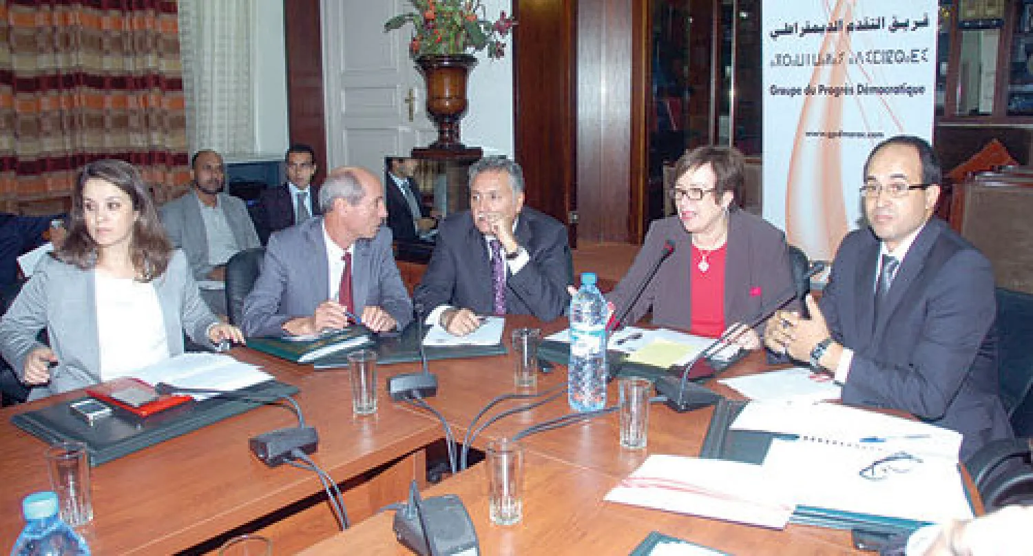 فريق التقدم الديمقراطي في مجلس النواب المغربي خلال اليوم الدراسي حول موازنة 2014 أول من أمس (تصوير: مصطفى حبيس)