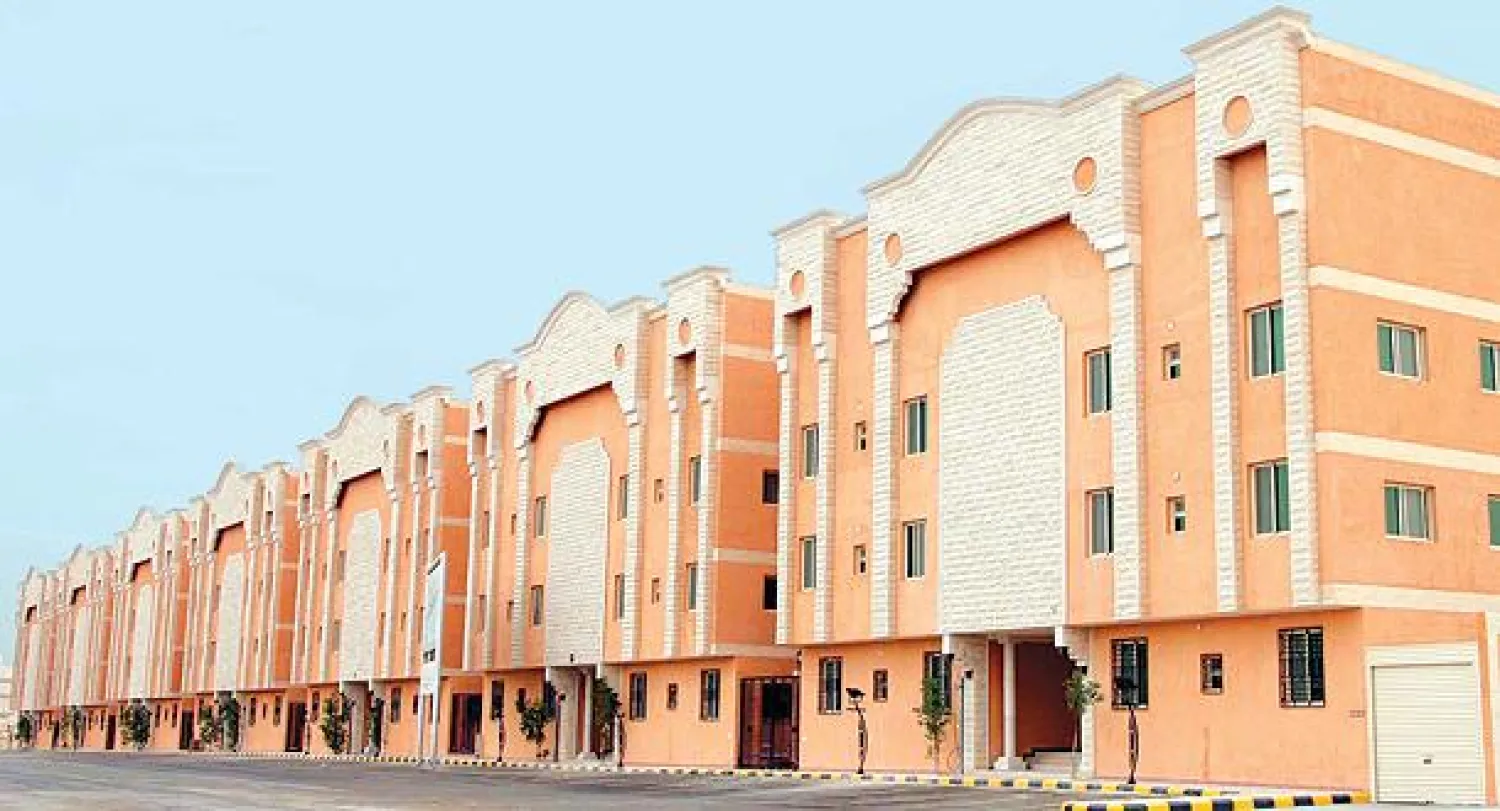 توقعات بأن يسهم نظام الرهن العقاري في تغيير معادلة سوق العقارات في السعودية ({الشرق الأوسط})