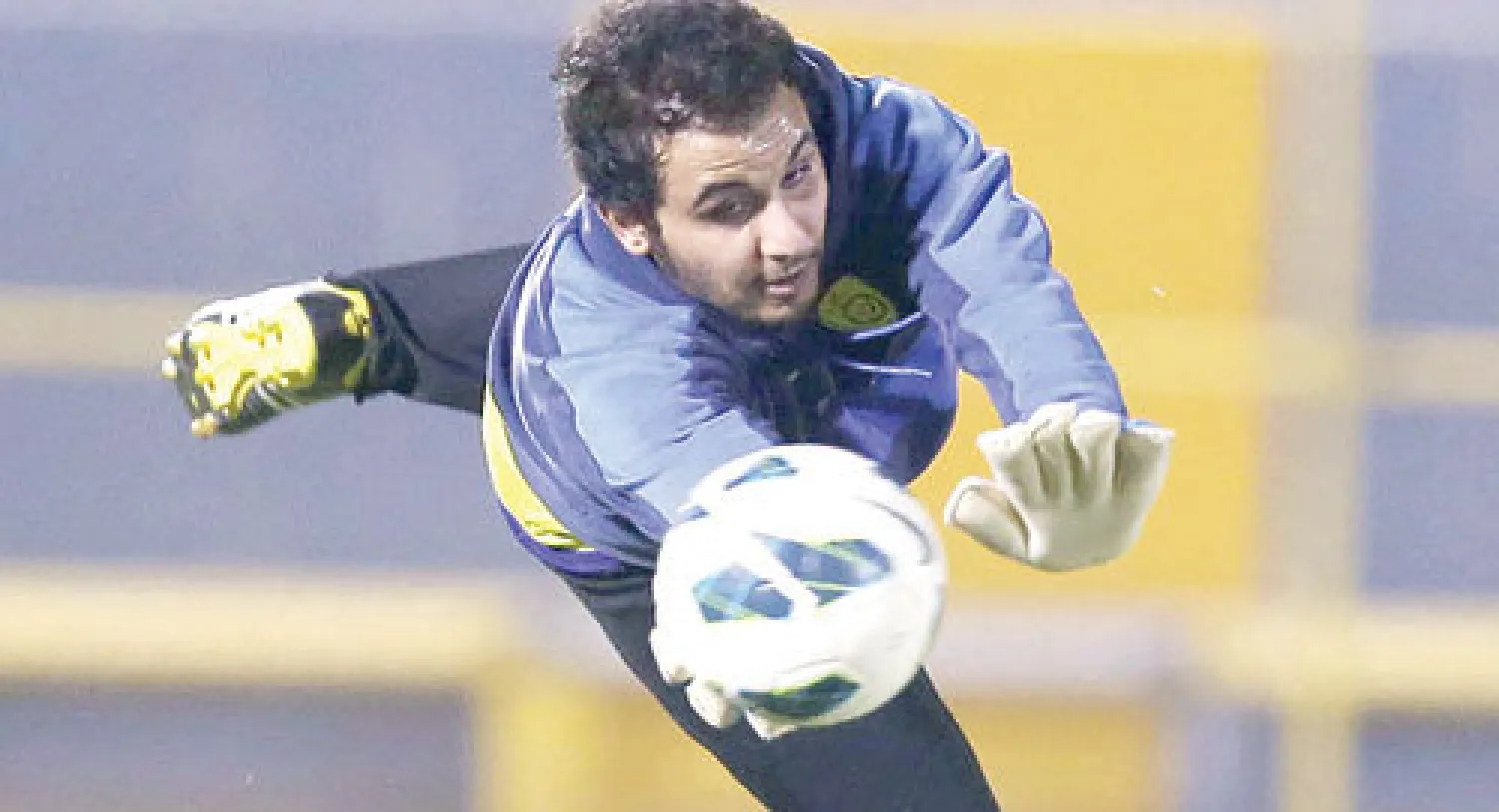 حارس مرمى النصر عبد الله العنزي