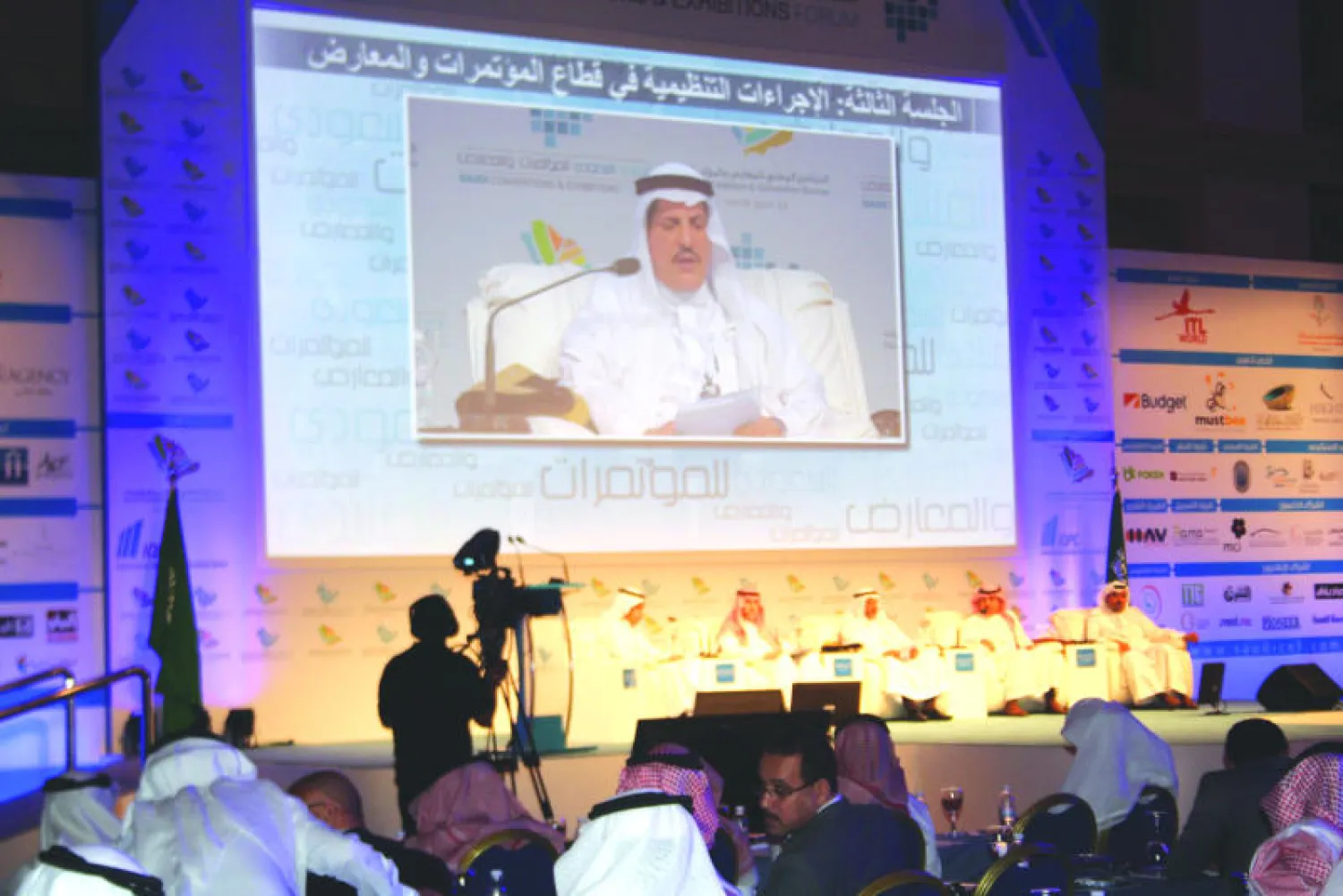 الخارجية السعودية تؤكد تقديم تسهيلات لتأشيرات زوار المعارض والمؤتمرات