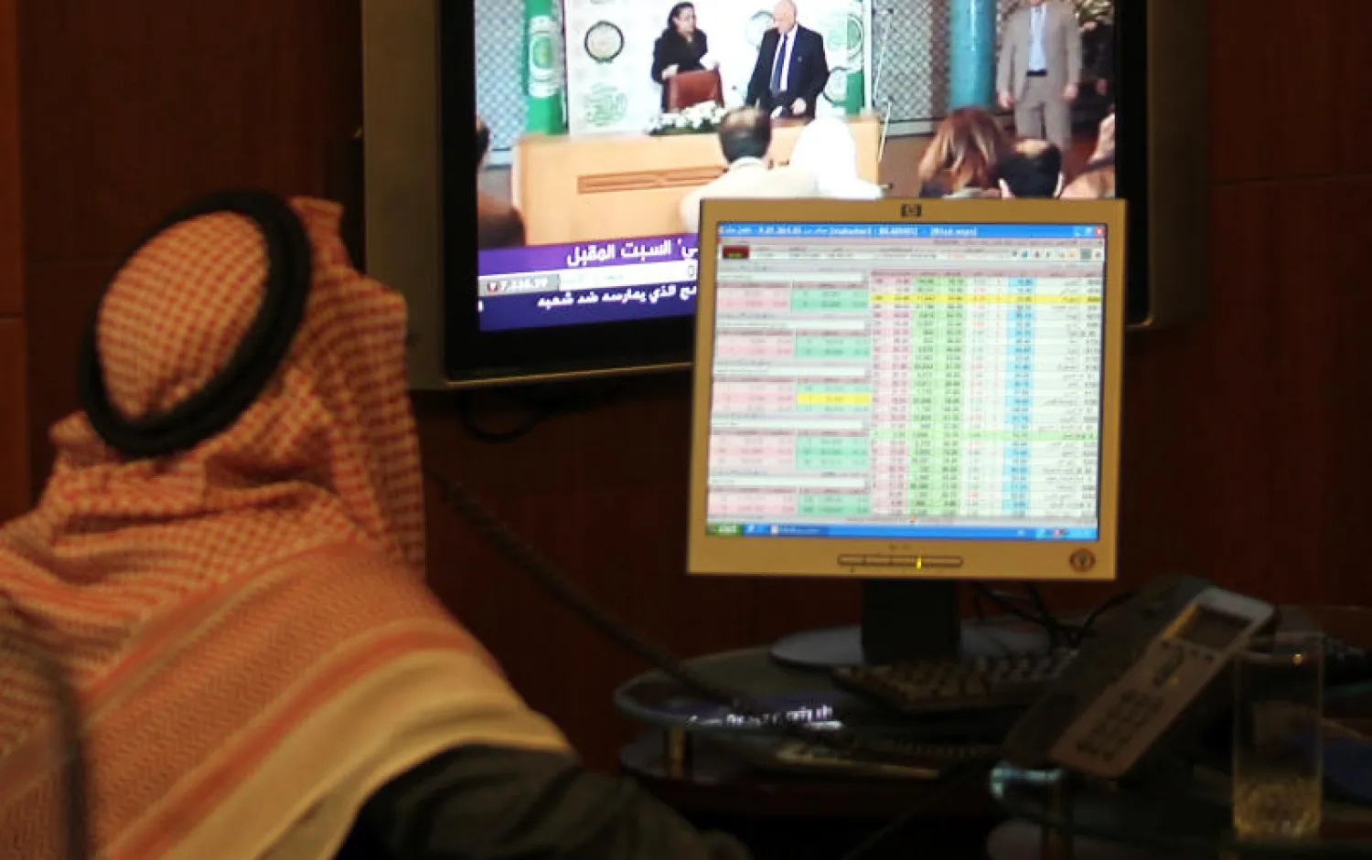 السوق المالية السعودية بحاجة إلى سوق ثانوية تستوعب العمليات المالية لكثير من الشركات غير المدرجة ( الصورة لخالد الخميس) 