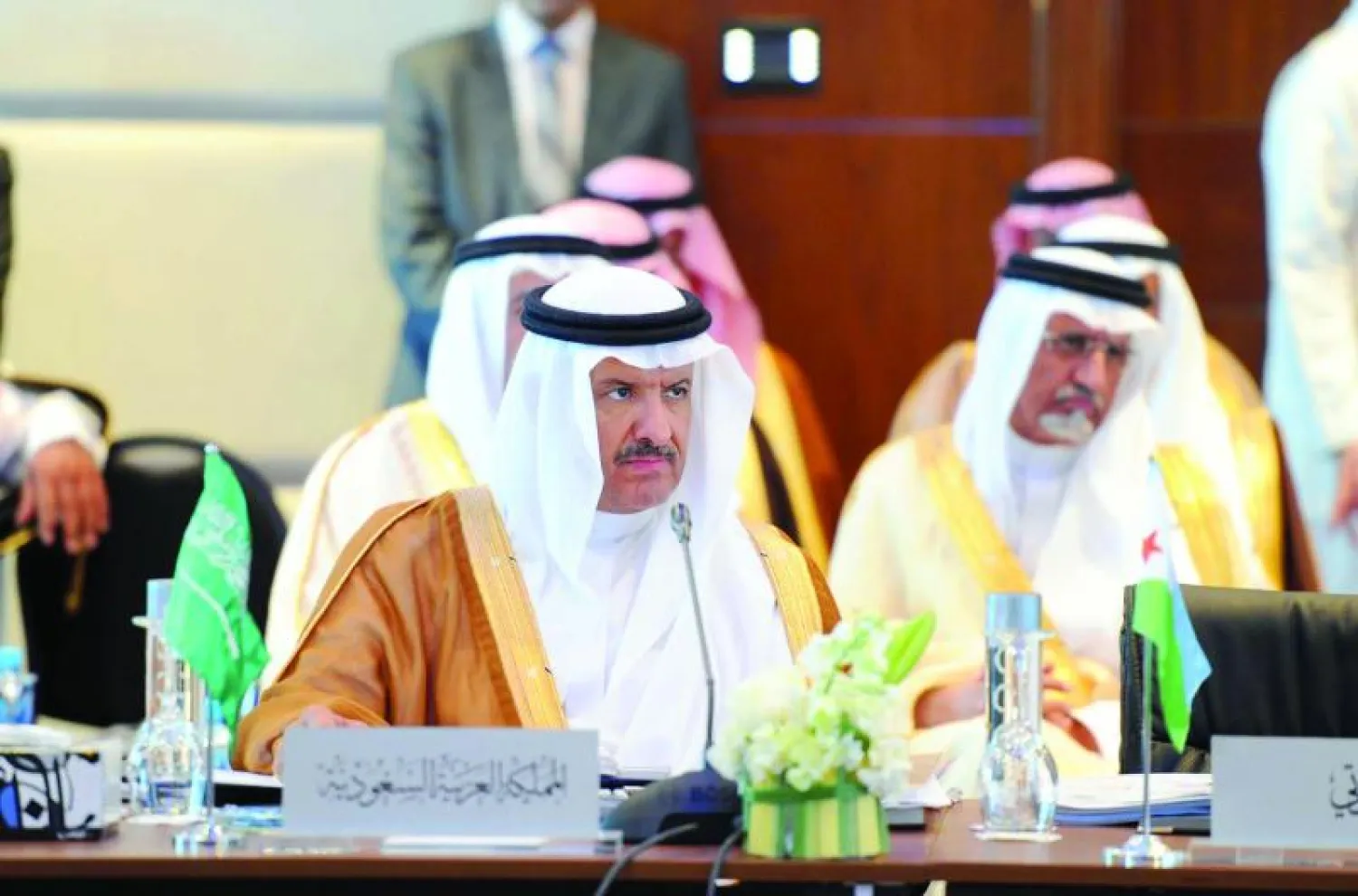 حوار مباشر بين رئيس «هيئة السياحة والآثار» والمواطنين