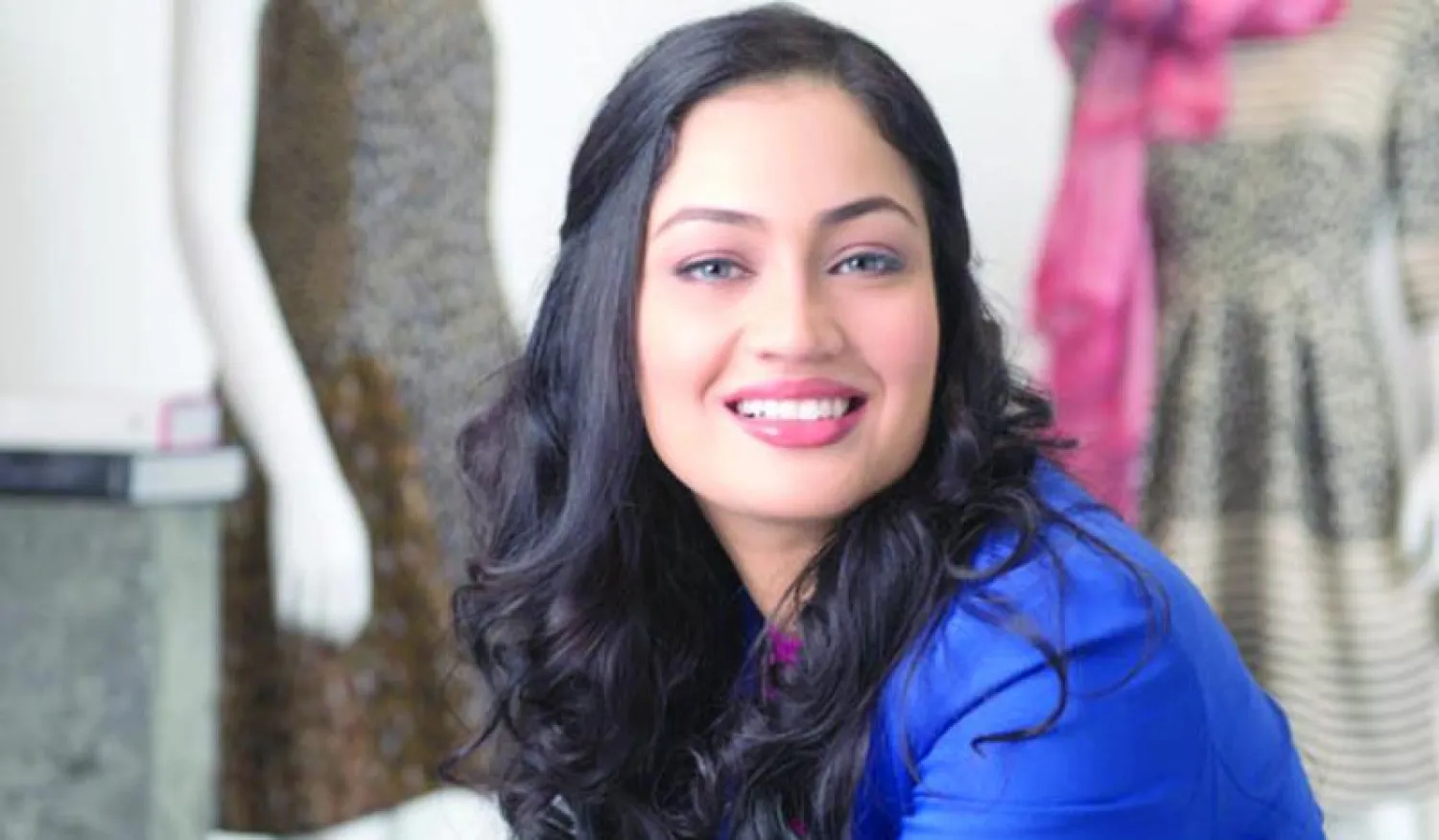 هبة جمال مذيعة «روتانا خليجية» لـ«الشرق الأوسط»: الإعلام الجديد لغة العصر ويعبر عن آراء لم تكن مسموعة من قبل