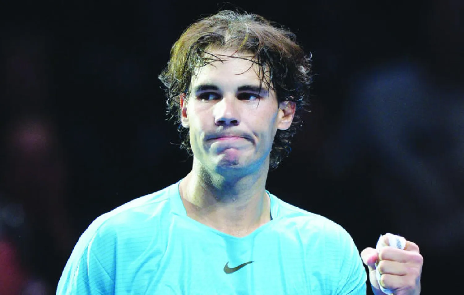 نادال يتخطى فيدرر ويتأهل للنهائي