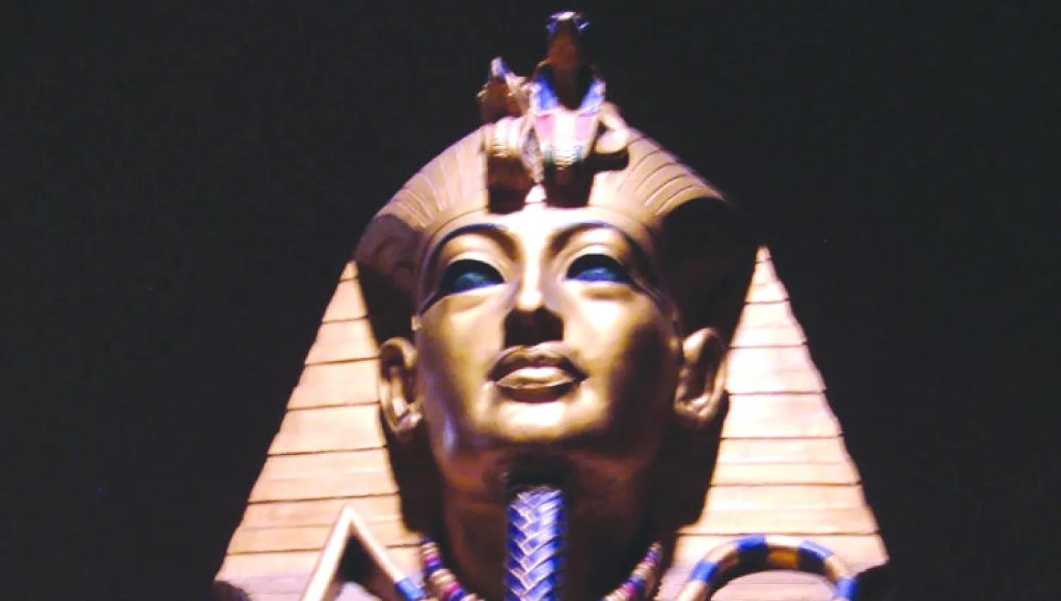 مصر تحتفل بالذكرى الـ91 لاكتشاف مقبرة الفرعون الذهبي «توت عنخ آمون»