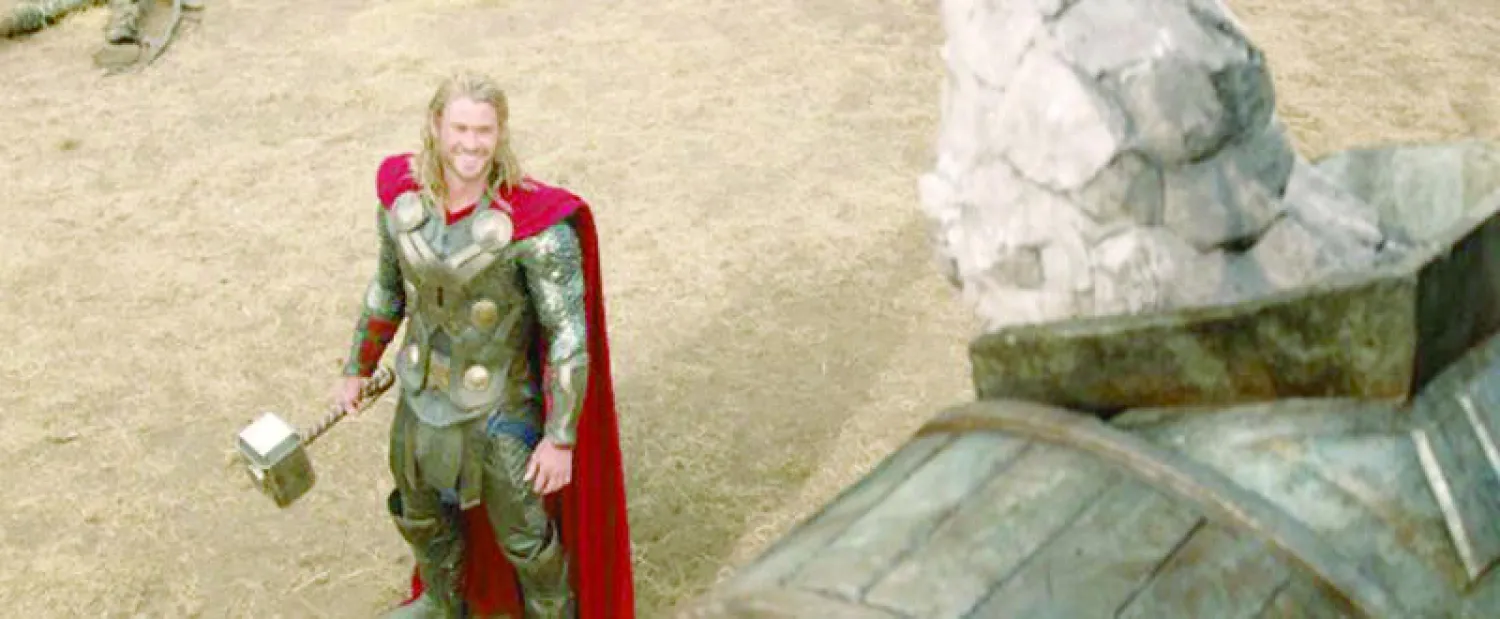 «ثور: العالم الداكن» في المركز الأول