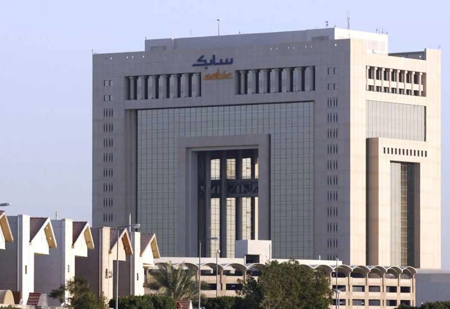 «سابك» السعودية تدعو ثلاث جهات حكومية لإطلاق شركة عملاقة لـ«الصناعات المتخصصة»