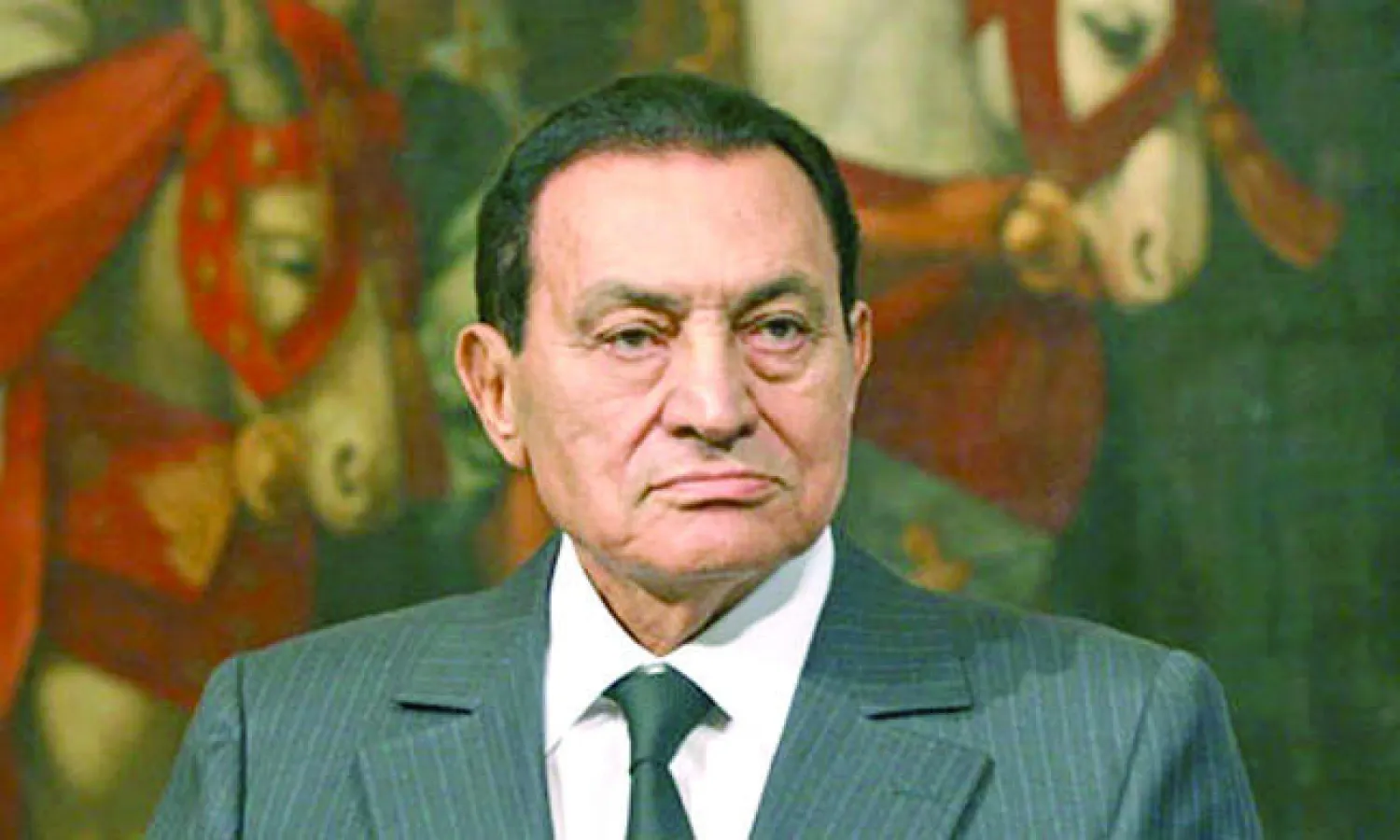 محامي الرئيس الأسبق: مبارك حر في اختيار محل إقامته بعد انتهاء {الطوارئ}