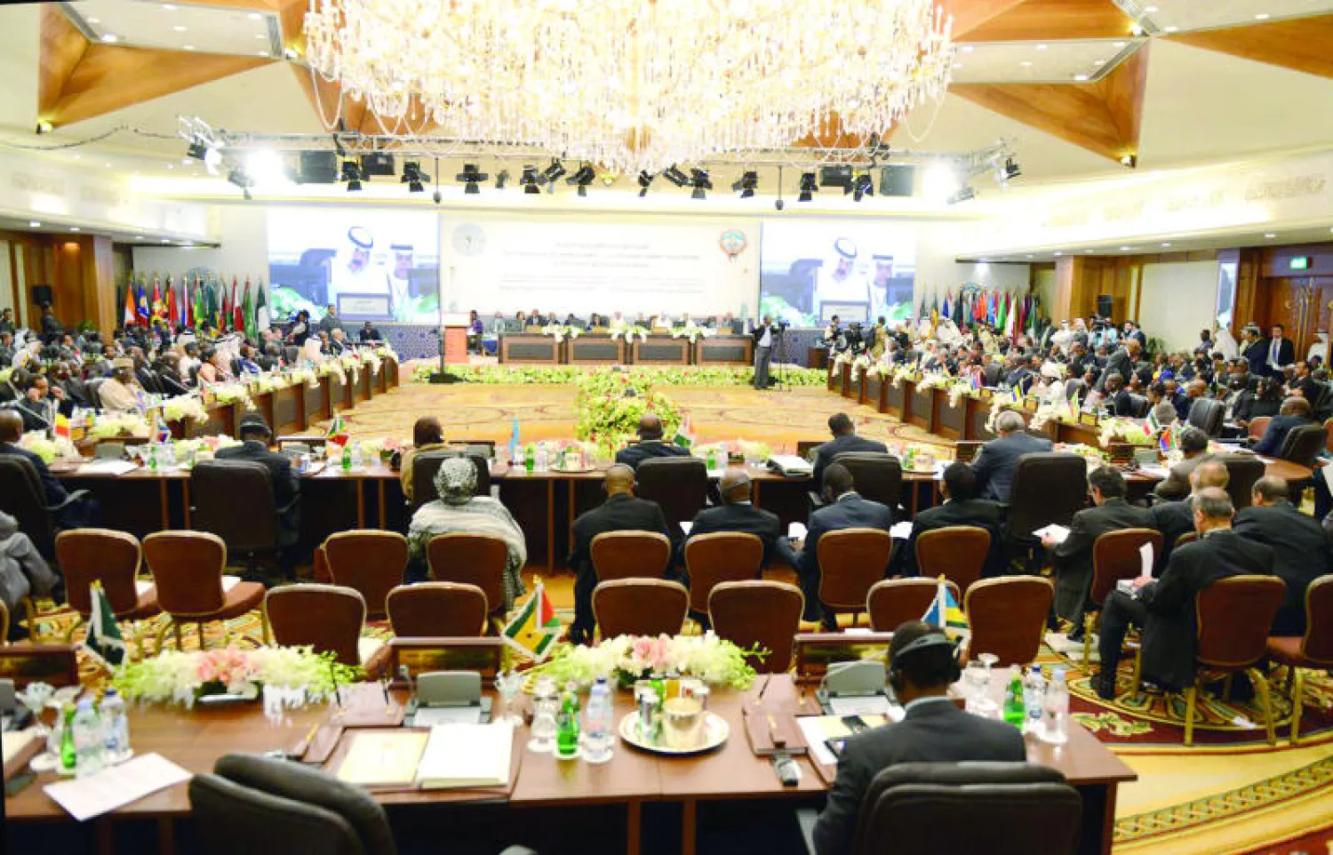 الكويت تسلمت رئاسة القمة العربية الأفريقية