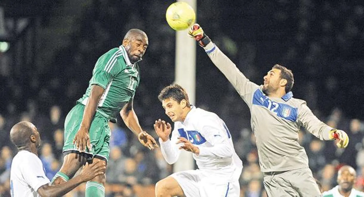 جانب من مباراة إيطاليا ونيجيريا الودية (إ.ب.أ)