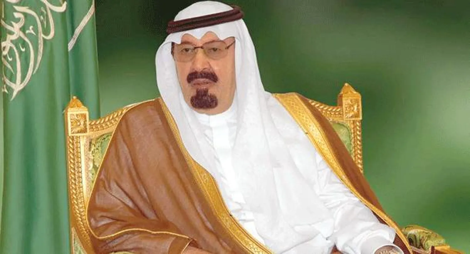 خادم الحرمين يوجه الجهات الأمنية بالاستمرار في متابعة الحملات ضد مخالفي الإقامة والعمل