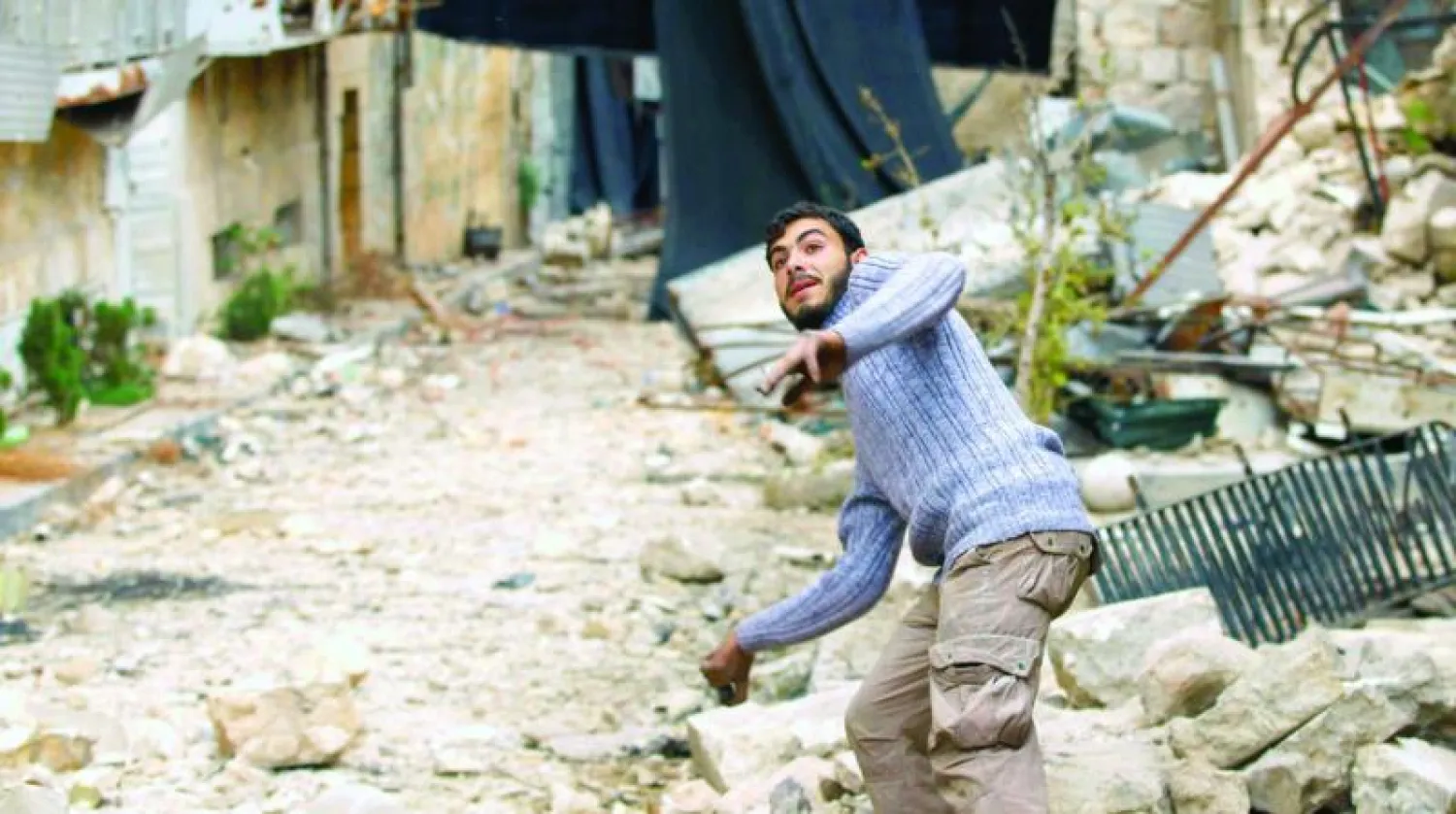 تفجيران انتحاريان بالقلمون غداة السيطرة النظامية على قارة واستمرار قصف دمشق