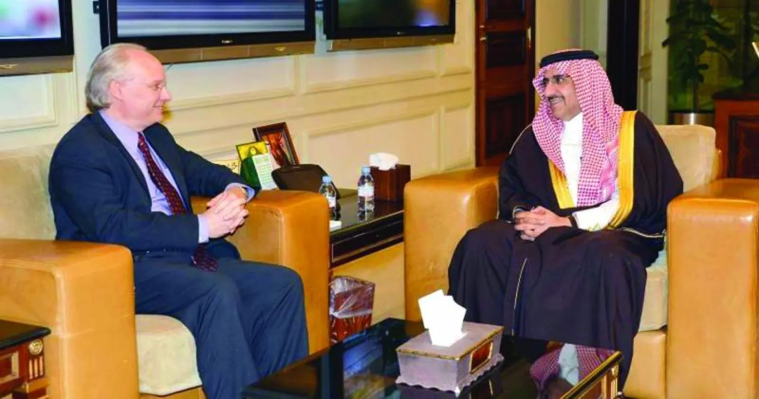وزير الداخلية السعودي يلتقي القائم بالأعمال الأميركي بالرياض