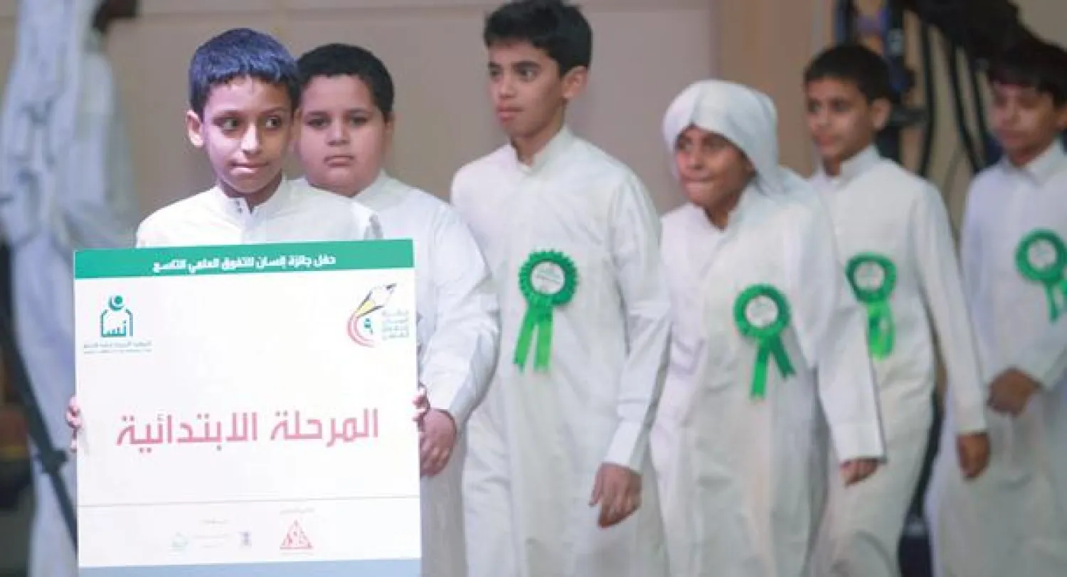 تحرص الجمعية على الاهتمام بالناحية التعليمية لما لها من دور في تحقيق تطلعات أبناء الجمعية المستقبلية