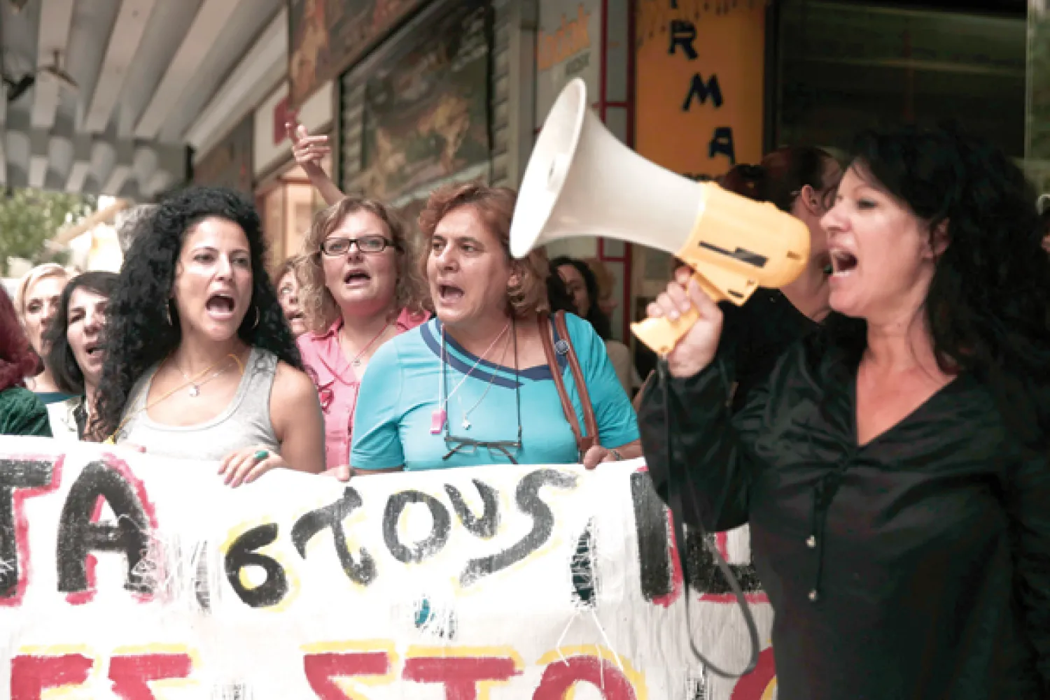 أكدت اليونان أنها ستتعافى من ركود استمر ست سنوات متوقعة نموا قدره 0.6 في المائة العام المقبل (رويترز)