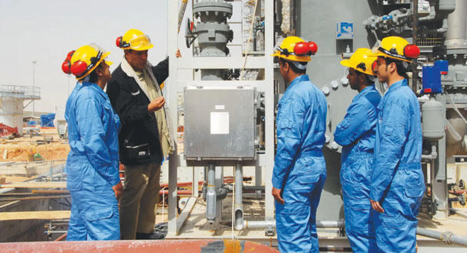 تسعى السعودية لإنشاء الكثير من محطات إنتاج الكهرباء لمواجهة الطلب المتزايد عليها