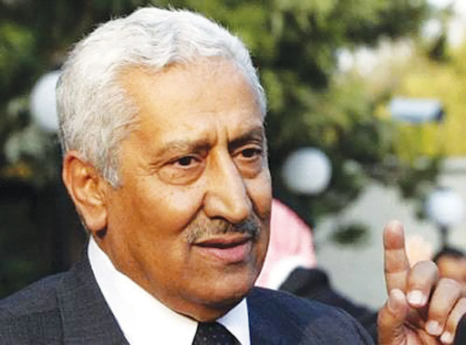 عبد الله النسور