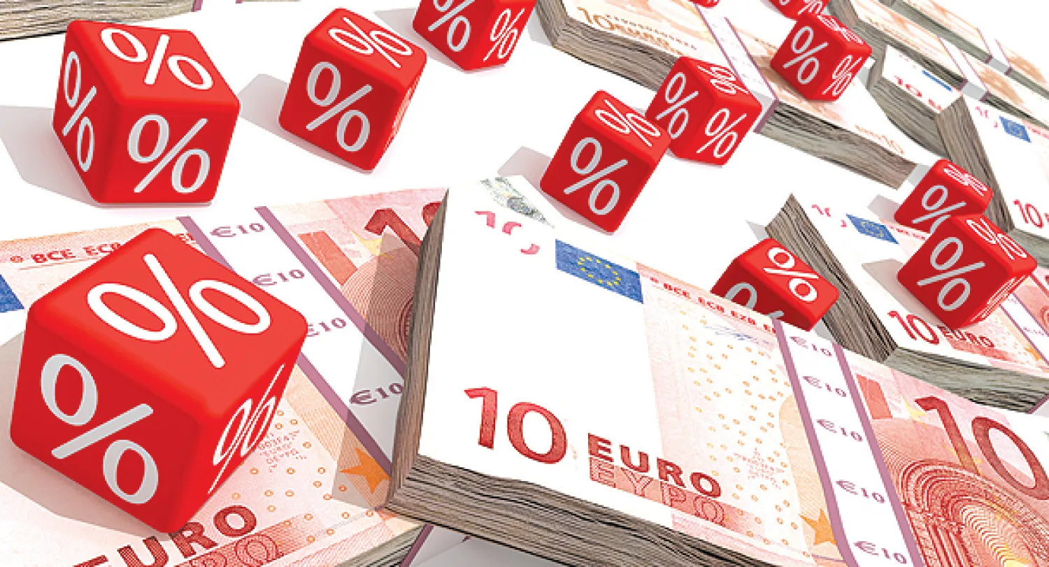 عزز الاتحاد الأوروبي جهوده أمس لشن حملة على حالات الاحتيال للتهرب من سداد ضريبة الشركات مع اعتزام المفوضية الأوروبية سد الثغرات التي تم اكتشافها من جانب بعض الشركات متعددة الجنسيات. وبحسب وكالة الأنباء الألمانية قال المفوض الأوروبي للضرائب ألجيرداس سيميتا إنه «عندما يتم استغلال قواعدنا لتجنب سدا...