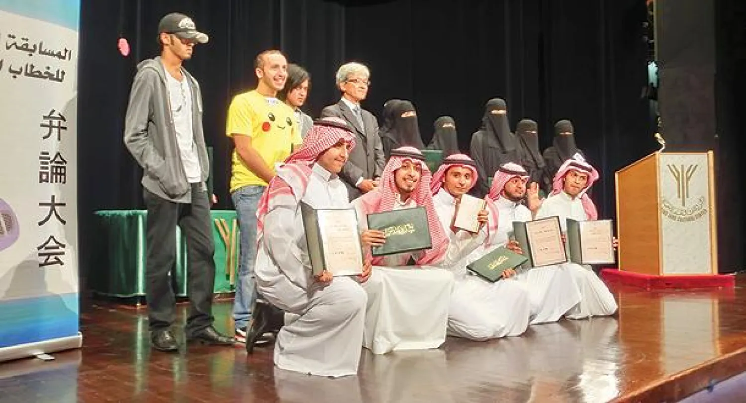 جانب من المشاركين في المسابقة من الجنسين («الشرق الأوسط»)