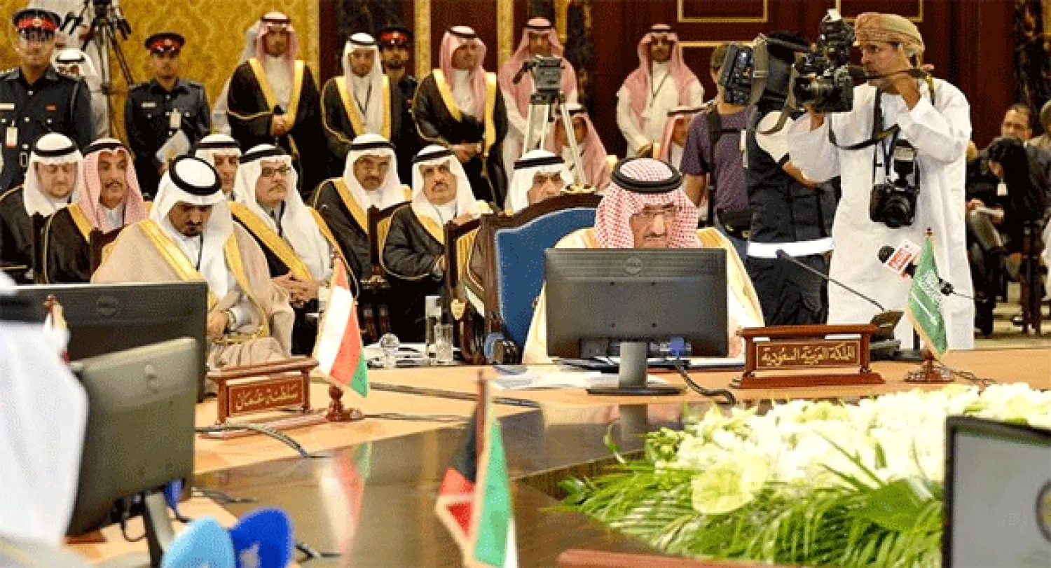 وزير الداخلية السعودي الأمير محمد بن نايف يشارك نظراءه الخليجيين في إقرار عدد من التوصيات في اجتماعهم بالمنامة اليوم (واس)