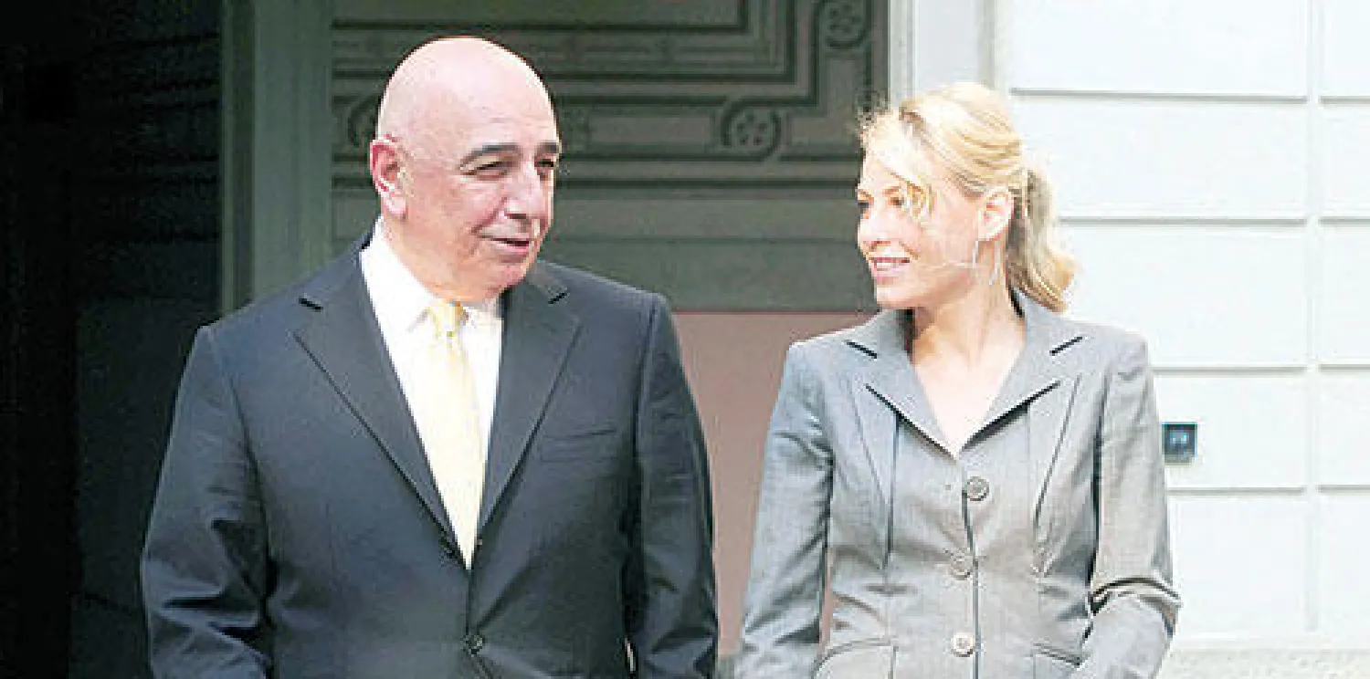 باربارا تسابق الزمن لإيجاد بديل لغالياني 