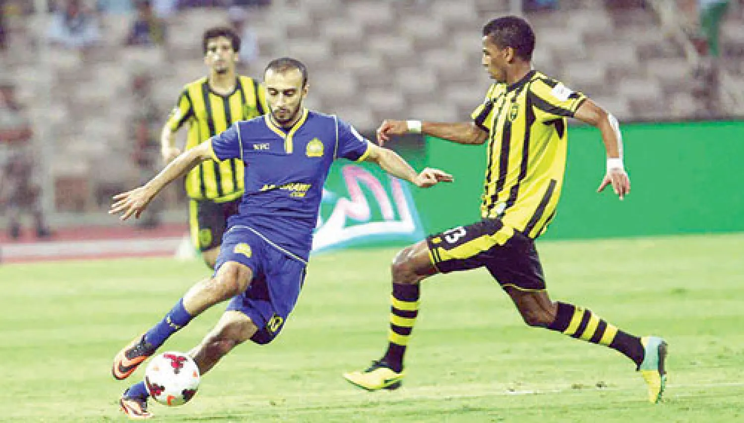 محمد السهلاوي واصل تألقه في الدوري السعودي وسجل هدفين في شباك الاتحاد (تصوير: عبد الله بازهير)