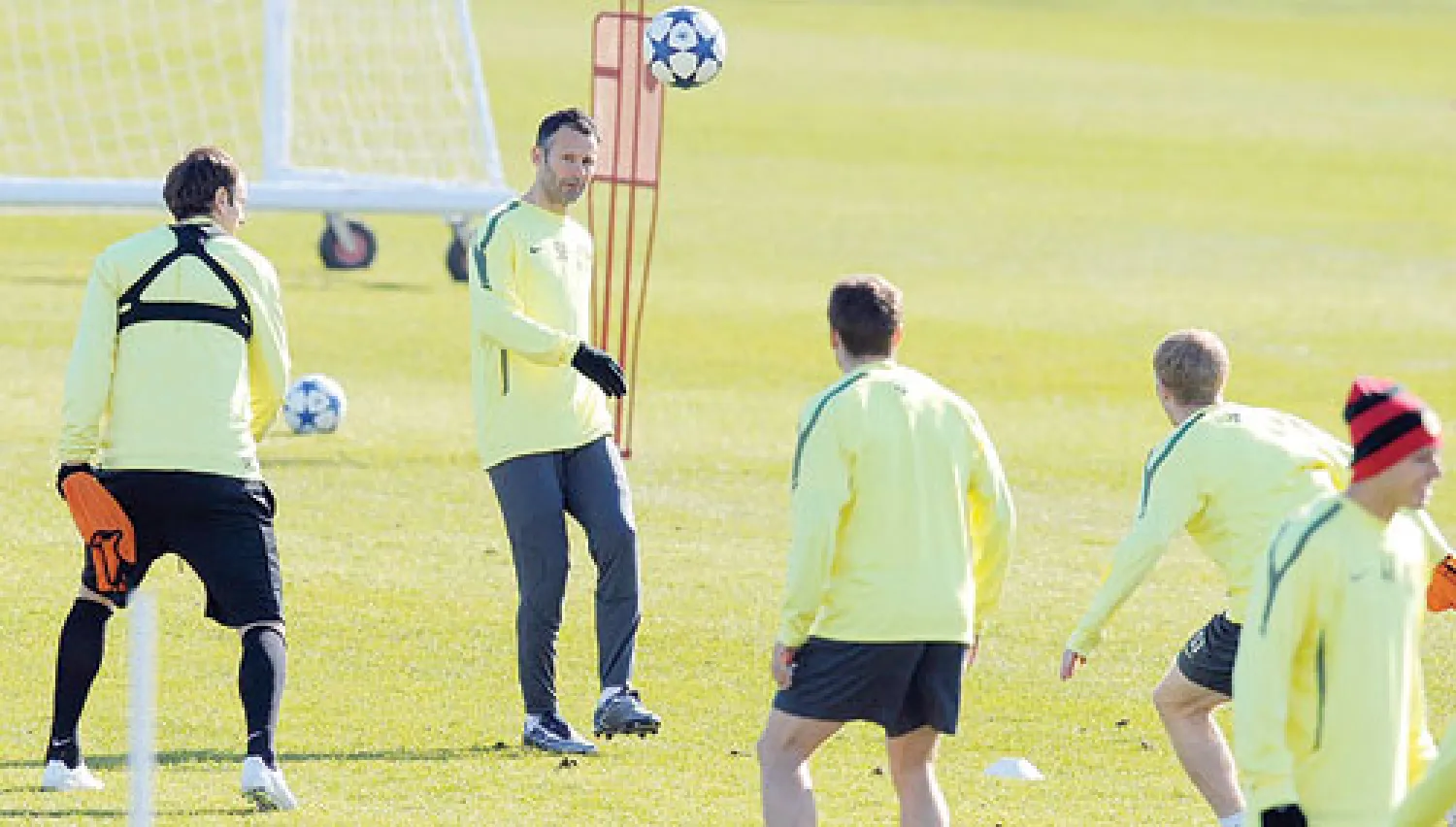 مانشستر يونايتد مرشح لزيادة أوجاع توتنهام في الدوري الإنجليزي