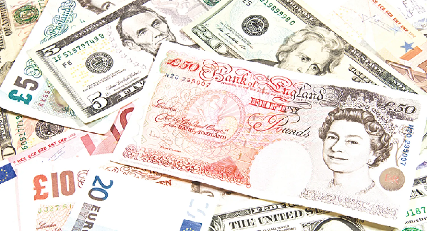 الإسترليني يرتفع إلى أعلى مستوى في خمس سنوات