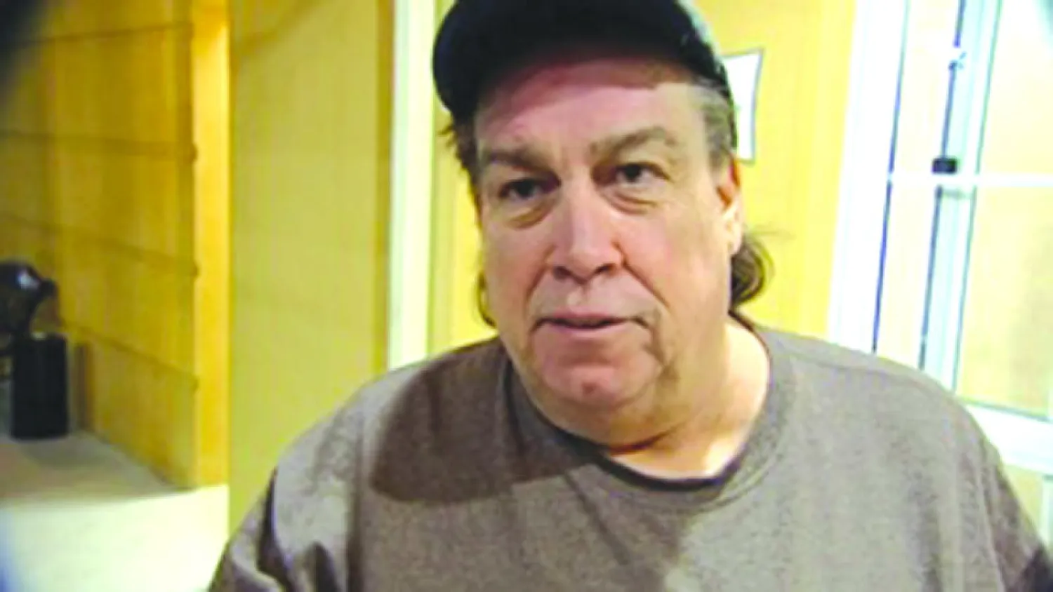 مسافر أميركي يستيقظ ليجد نفسه محبوسا في طائرة