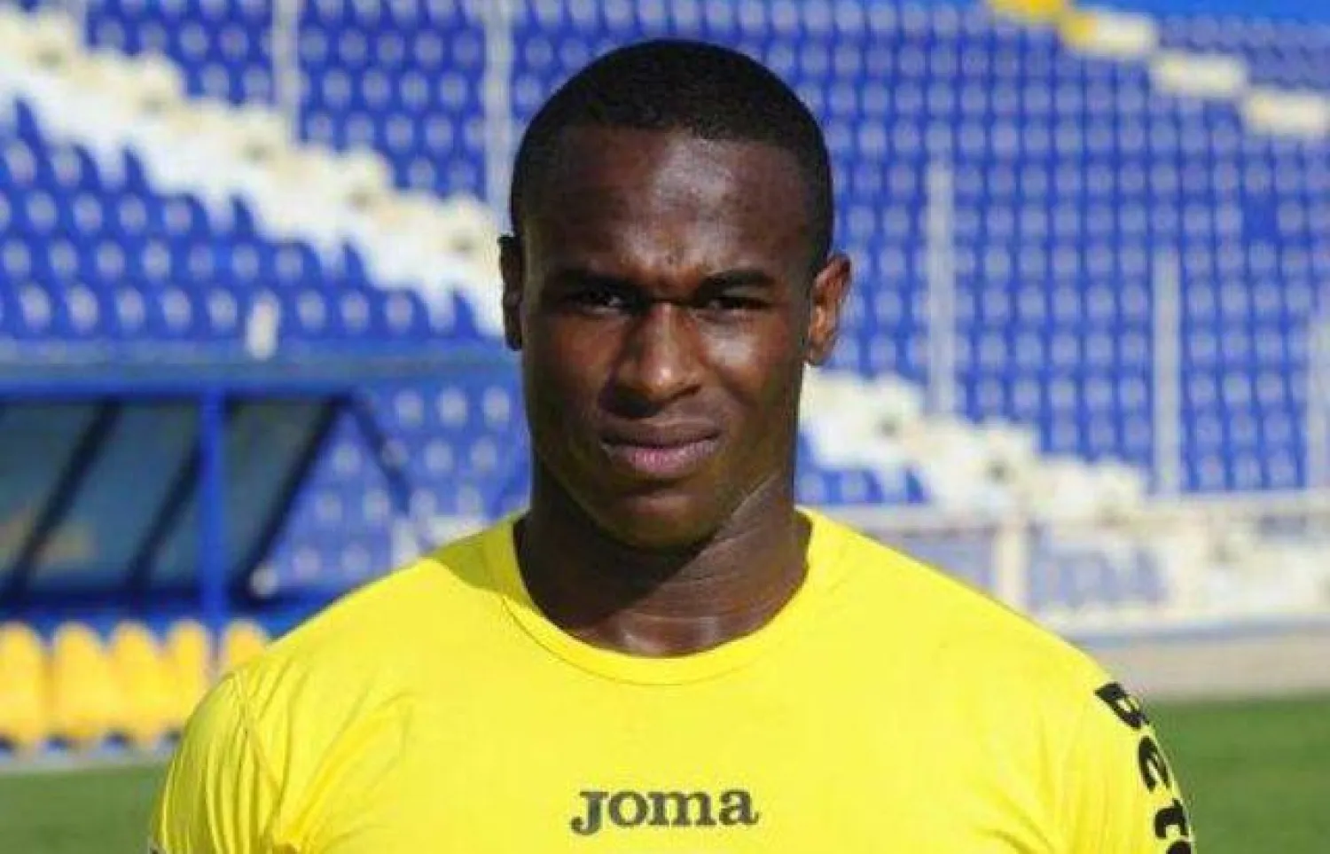 المهاجم البرتغالي لويس ليال