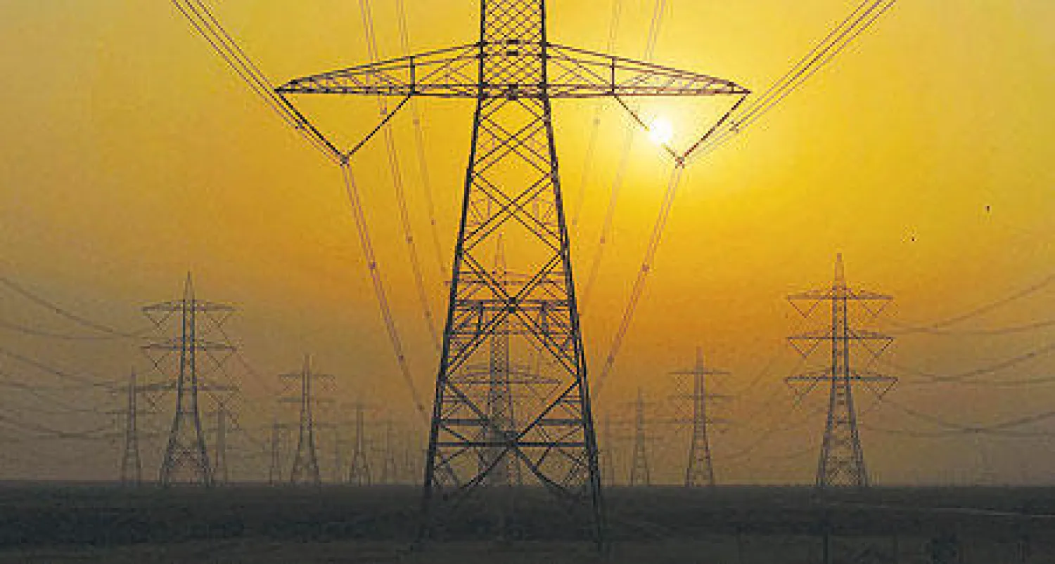 السعودية ومصر تنهيان توقيع اتفاقيات الربط الكهربائي